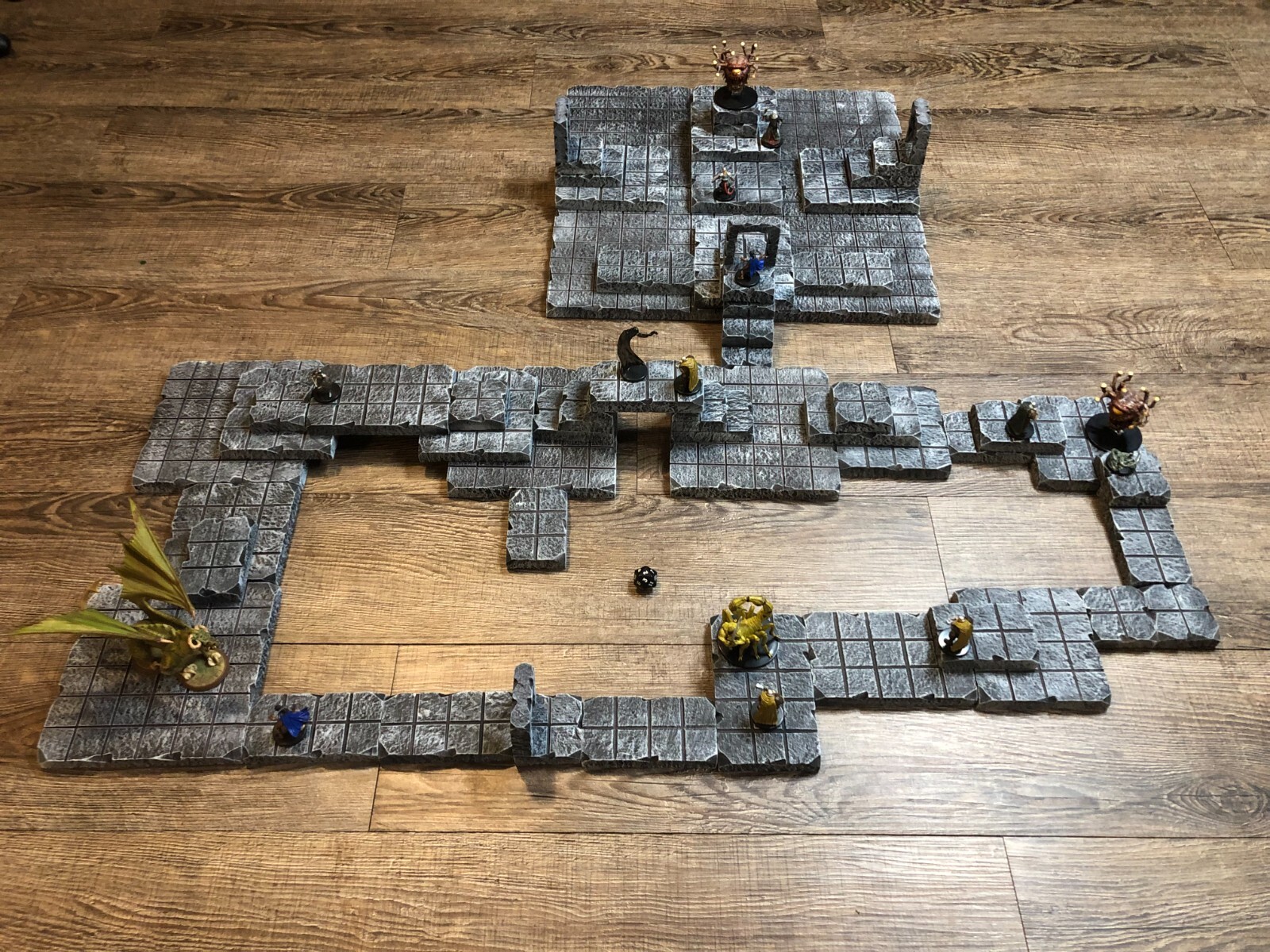 Big Dungeon Tile Modular Set Dungeons & Dragons Pathfinder d&d terrain 28mm