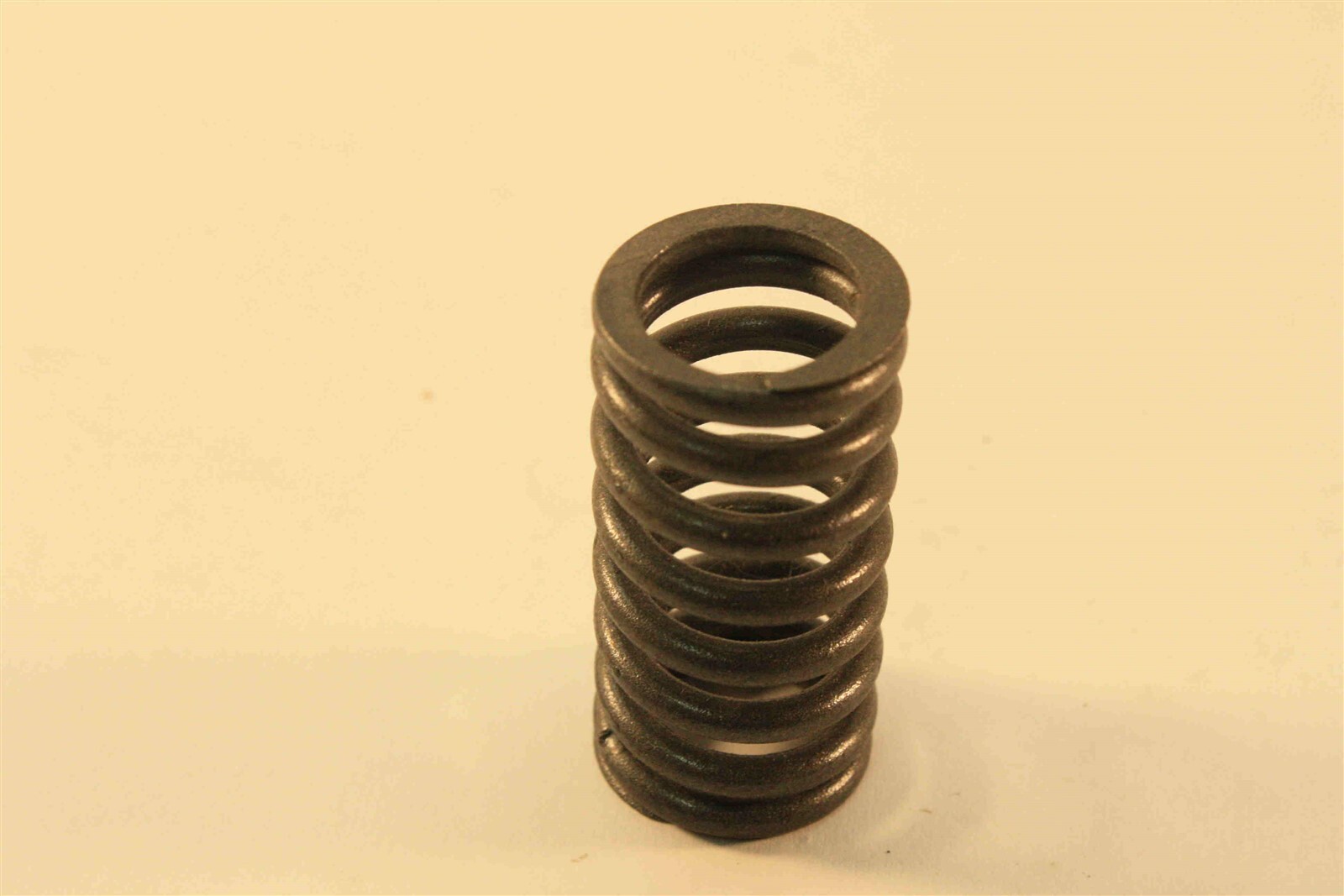 Valve Springs 3-pieces for PEUGEOT 0952.18     NOS
