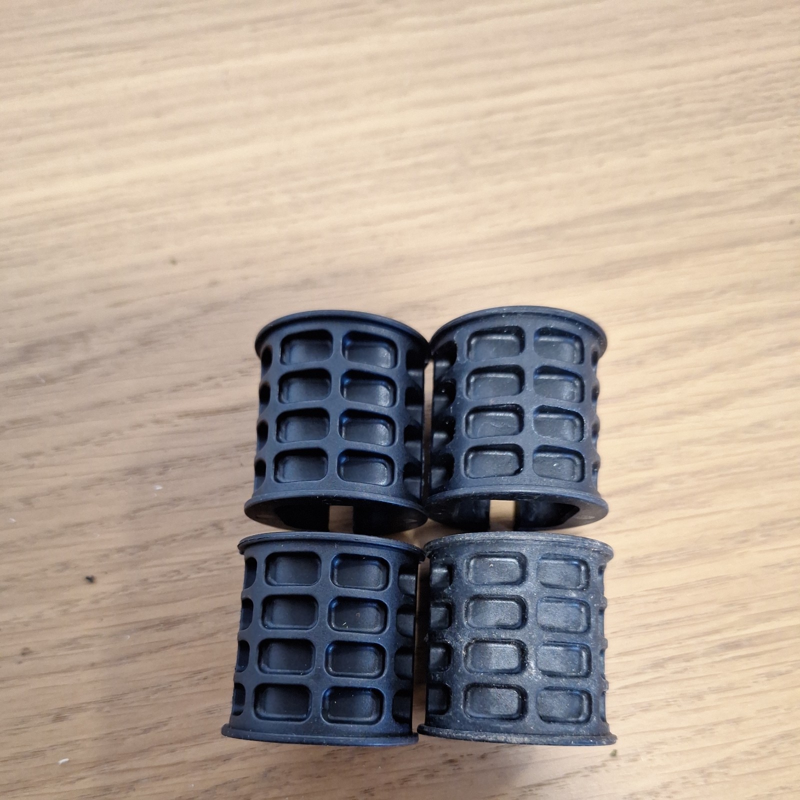 Preston offbox 36mm to 23mm inserts square centre, round outer edge