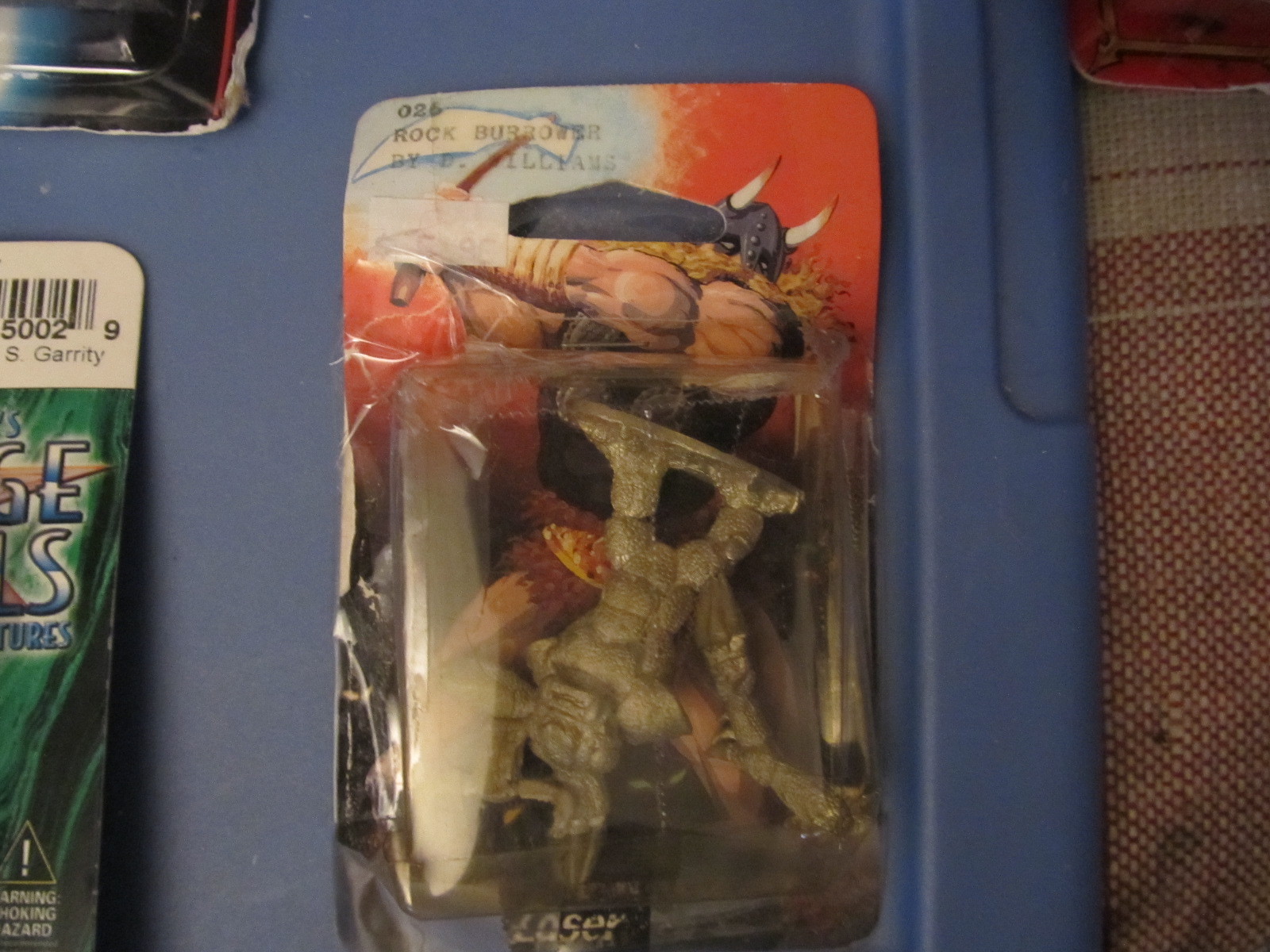 Laser Miniatures Rock Burrower NEW on card