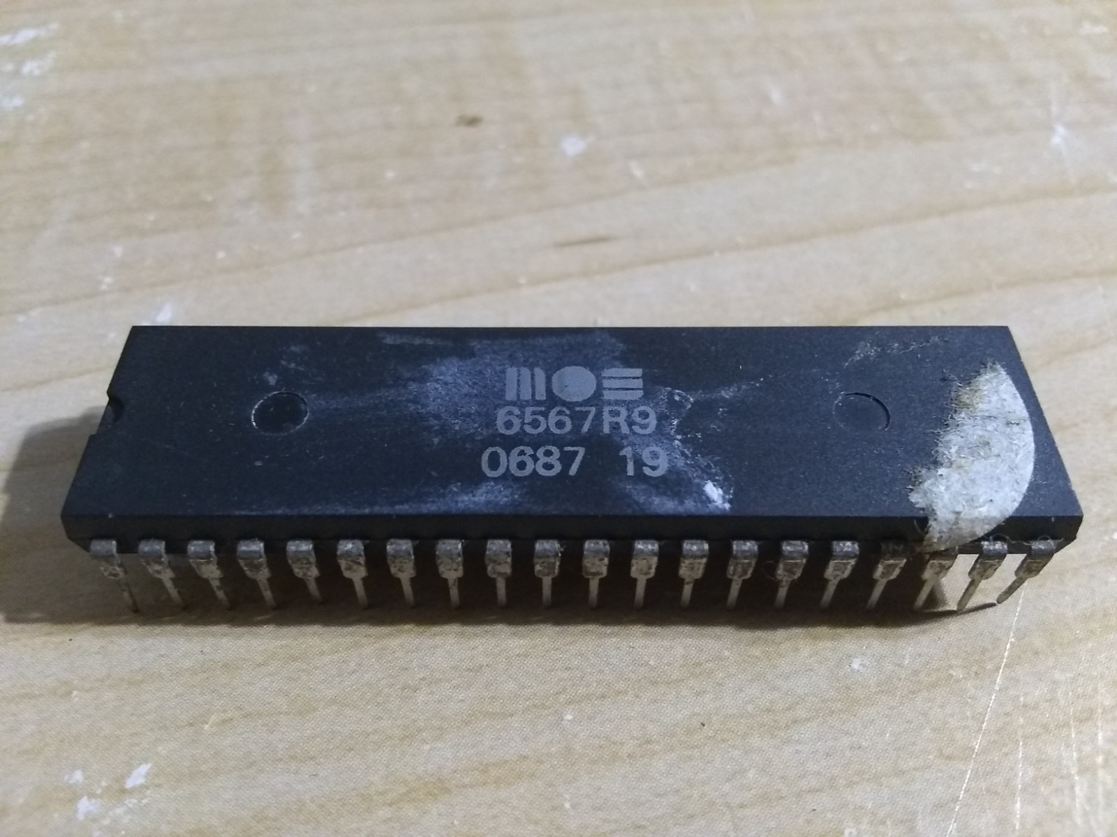Commodore 6567 NTSC Vic-II, C64 Video Interface Chip II, MOS CBM CSG