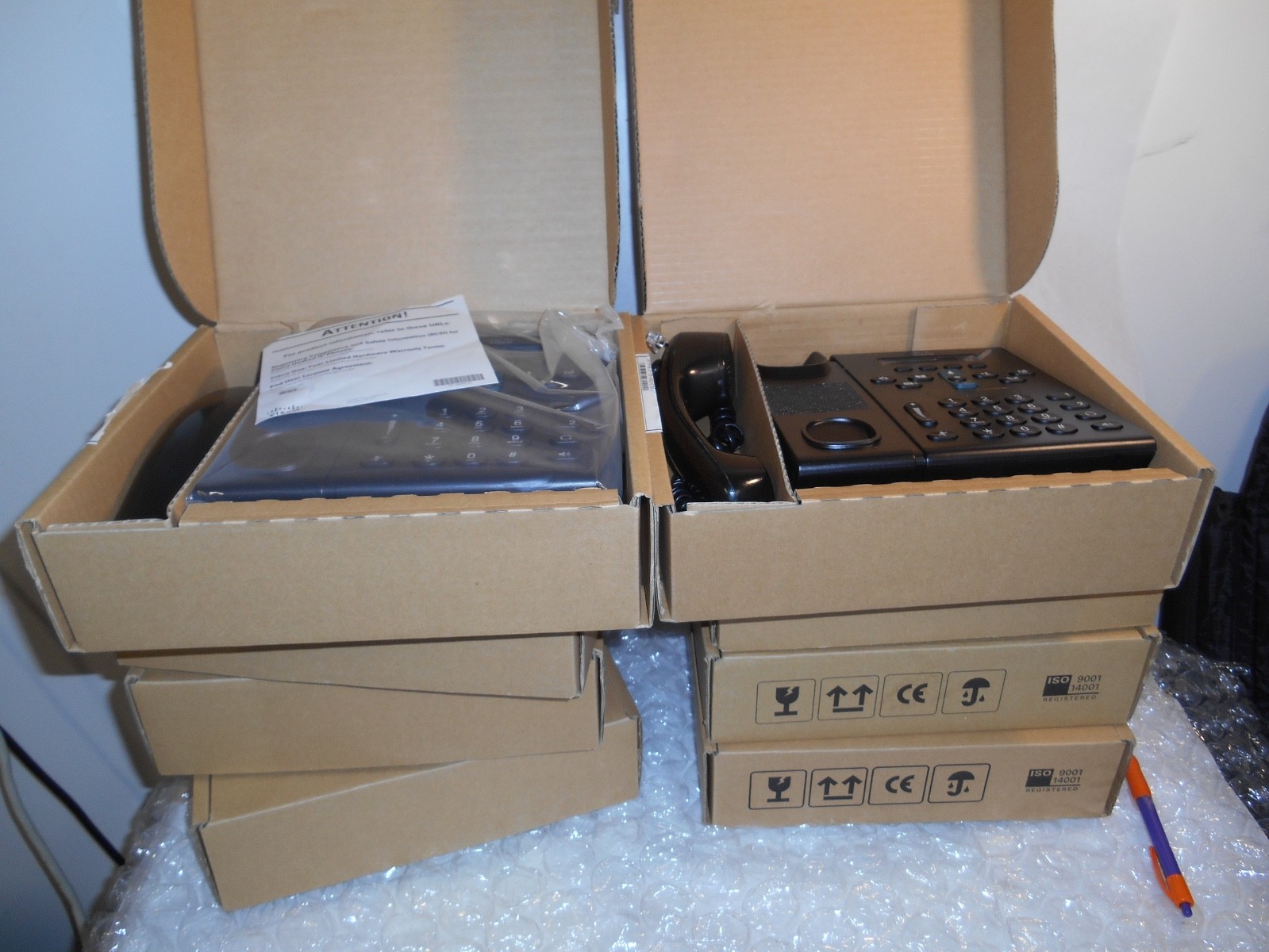 Cisco 6921(CP6921CK9) Wired IP Phone - Black Lot of 8