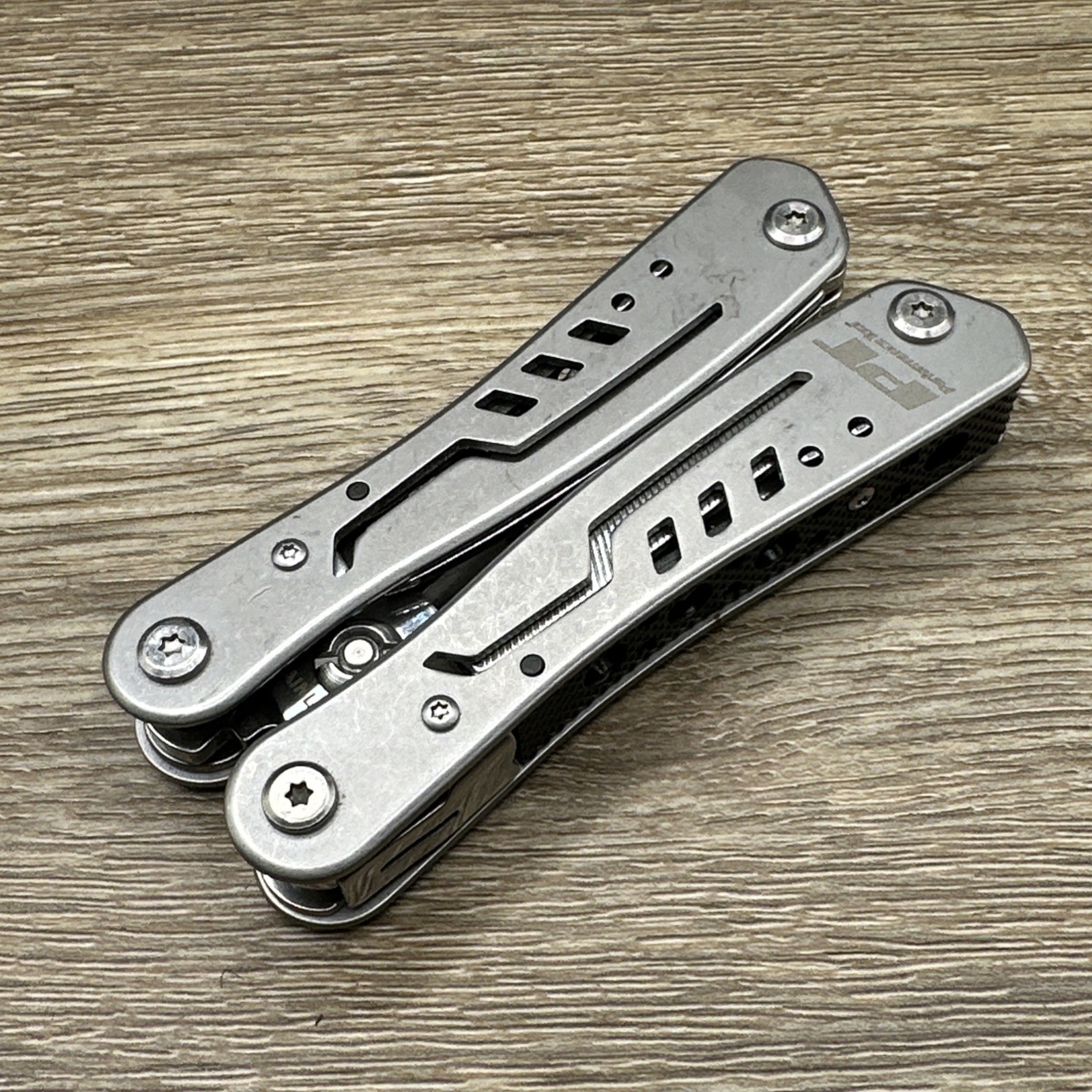 PERFORMANCE TOOL 13-in-1 ELECTRICIAN MULTI-TOOL, W86506