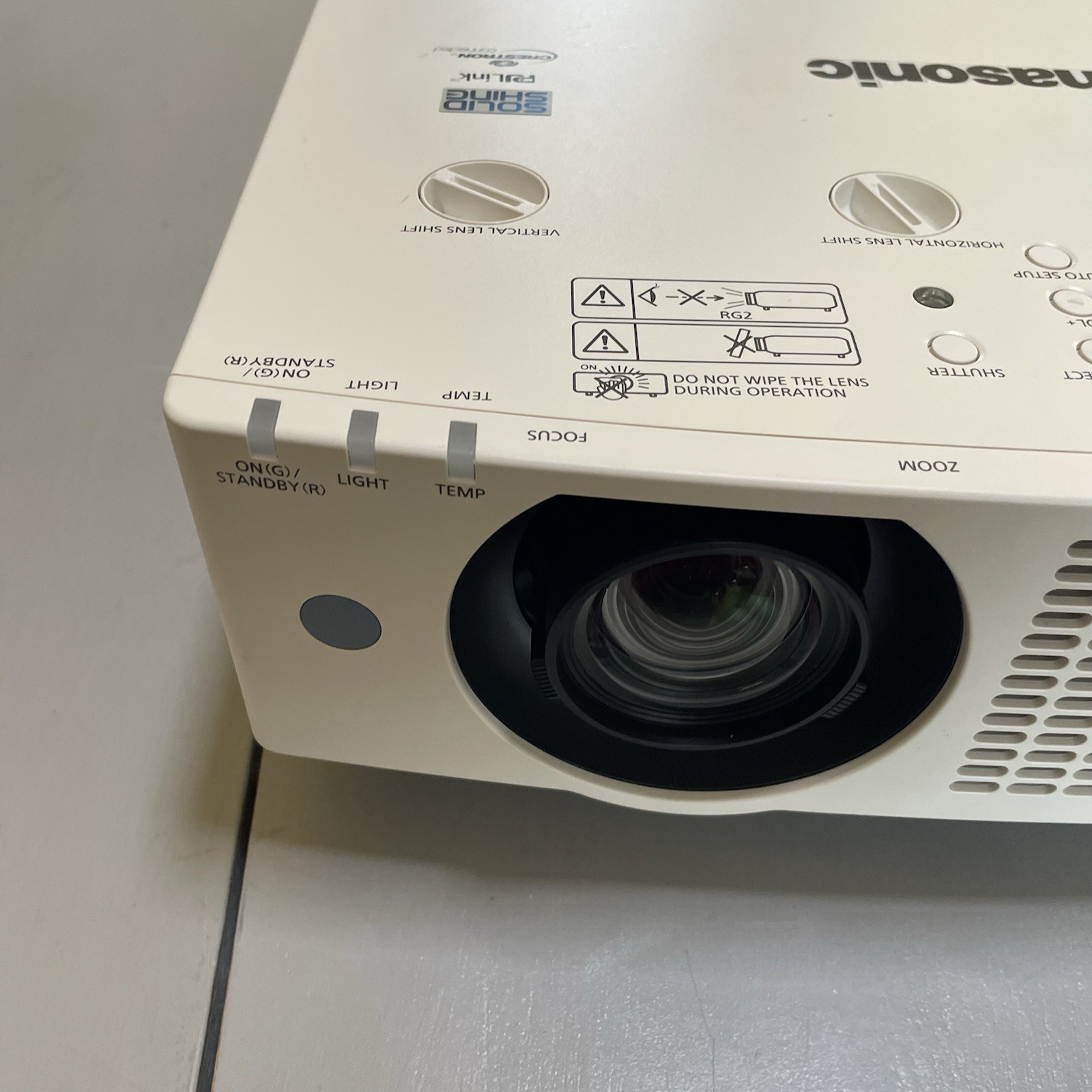 Panasonic PT-VMZ60 Laser Projector 11917 Hrs w/Power Cord 20K Hr Life - READ