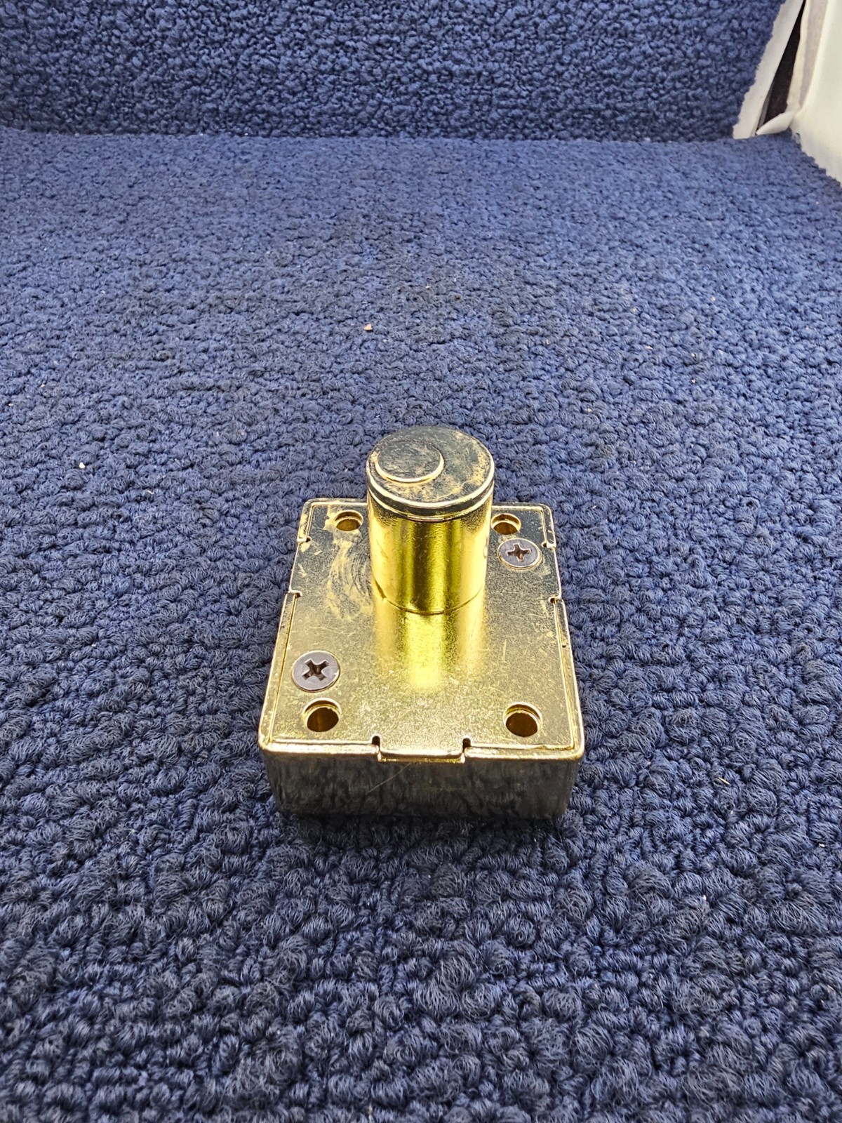 Olympus Latch Bolt Enclosure Lock No Keys