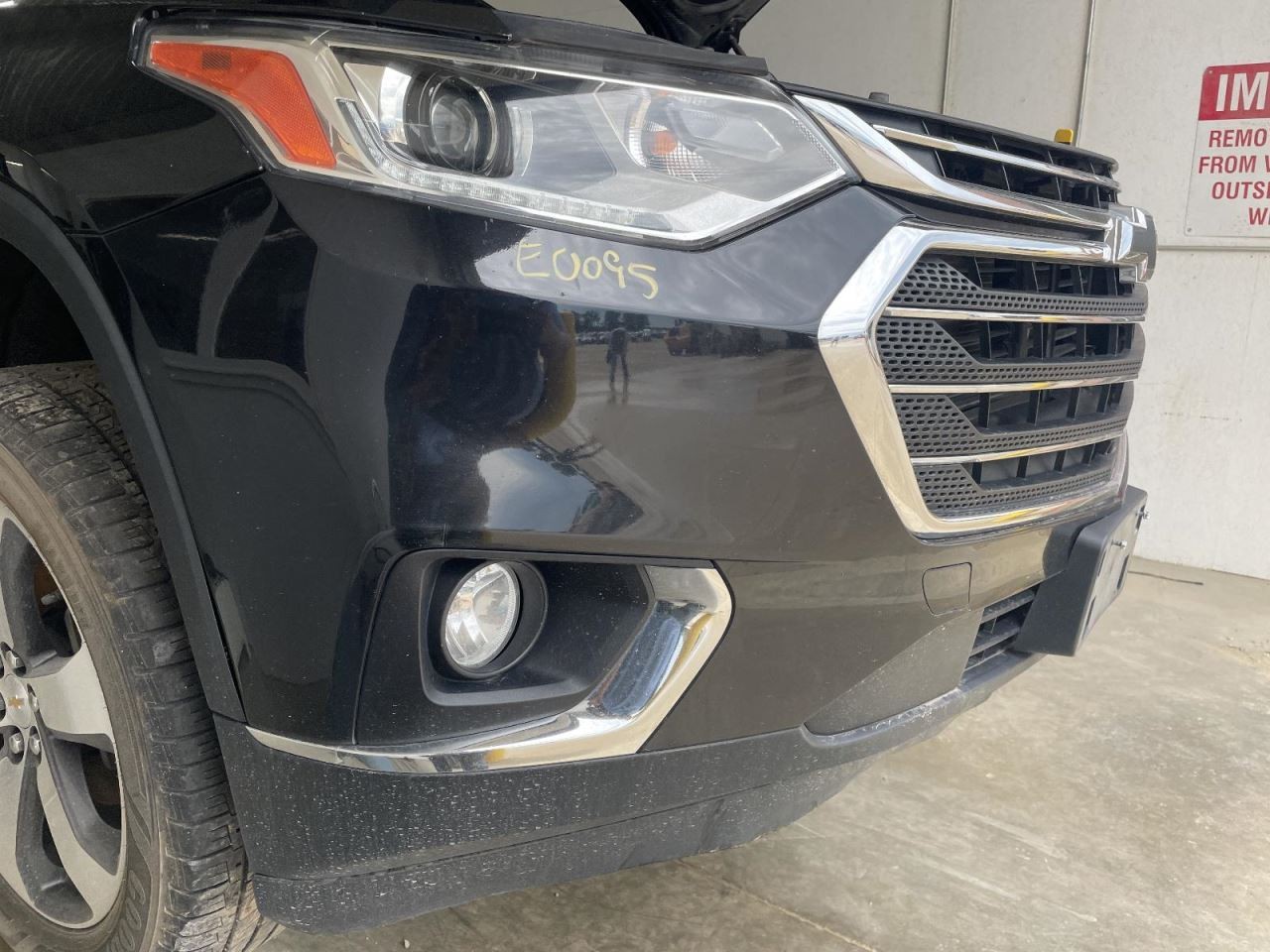 TRAVERSE 2018 Air Shutter 1090360