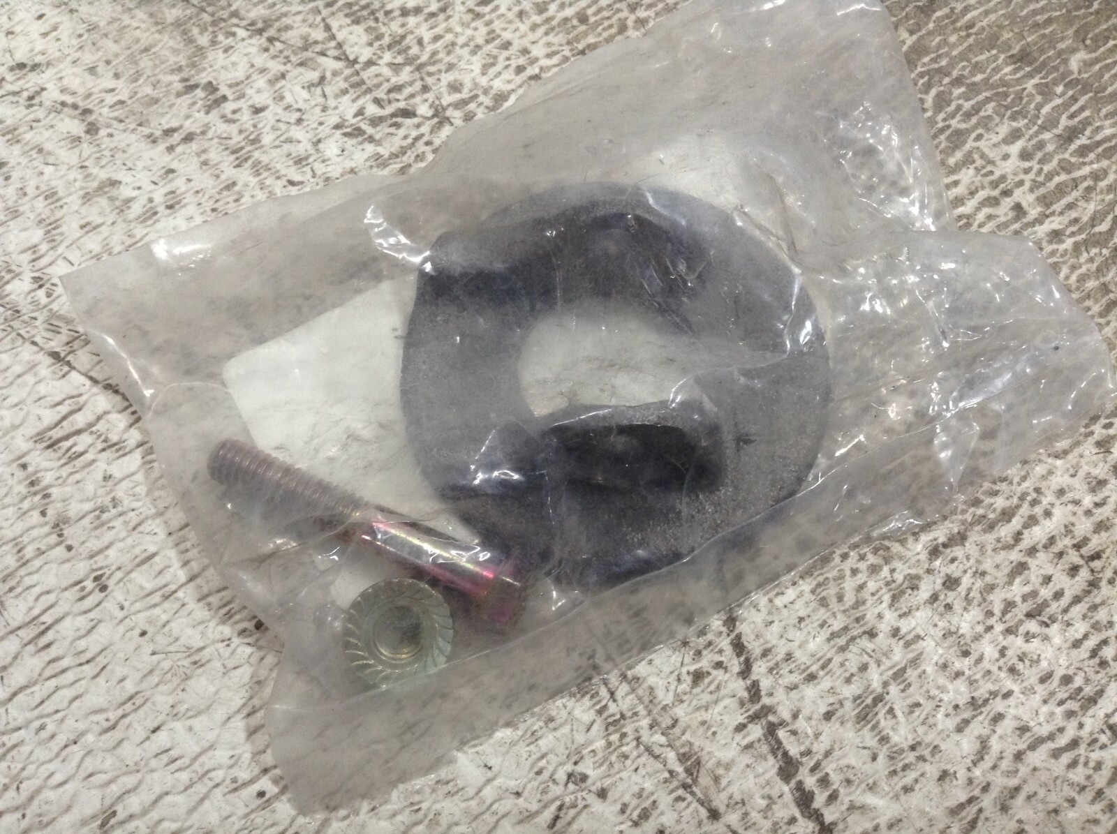 R&R 545643 AY Retainer New (TSC)