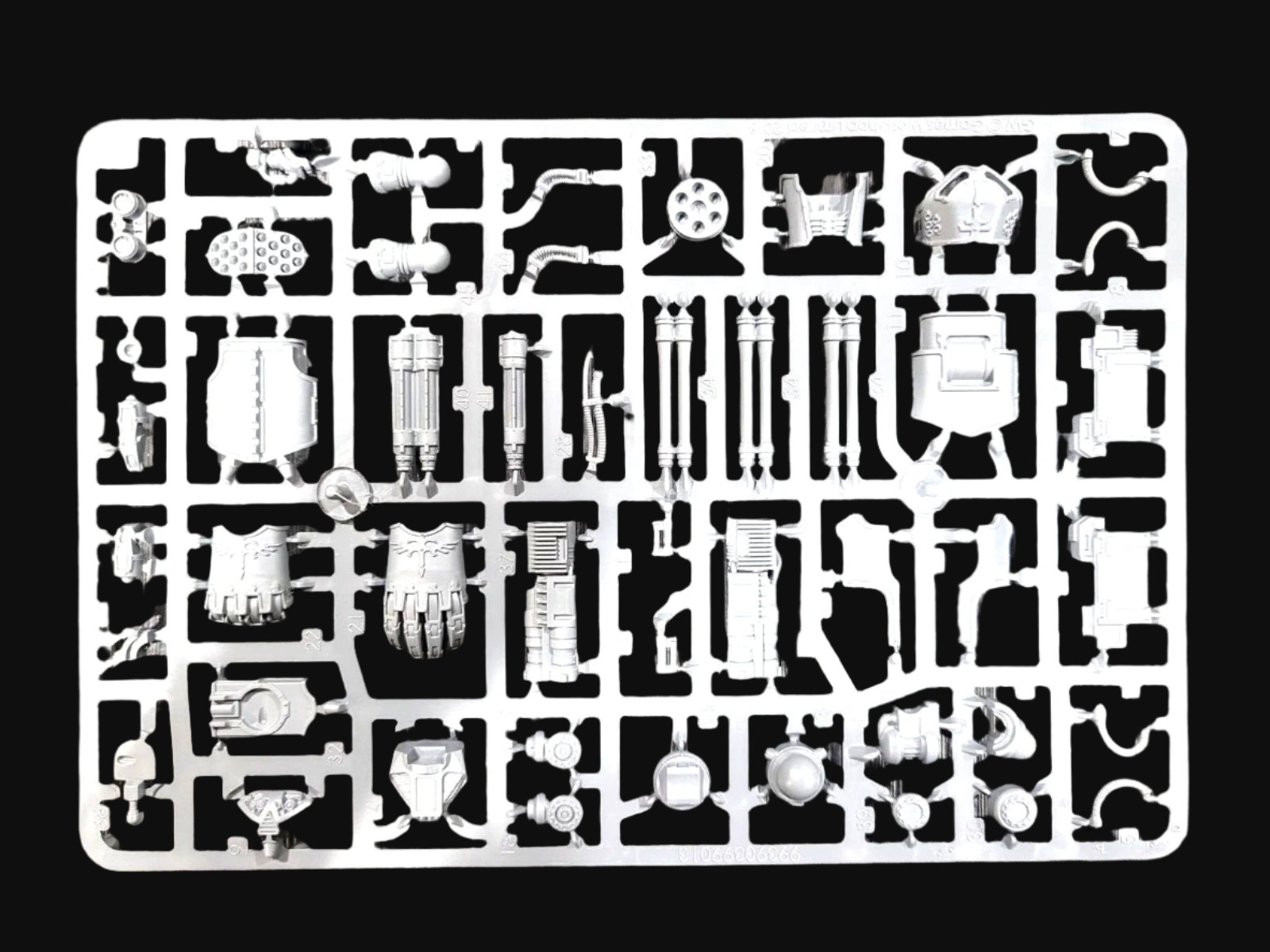 Reaver Titan Weapons Gatling Blaster Power Fist Adeptus Titanicus