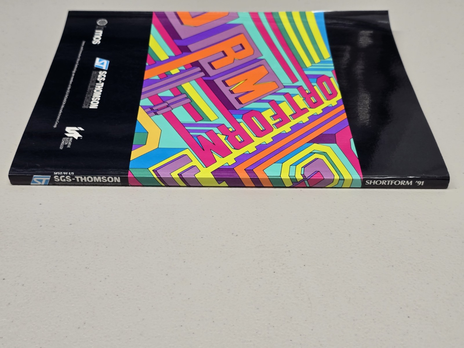 SGS-Thomson Microelectronics Shortform 1991 Catalog - 185 Pgs