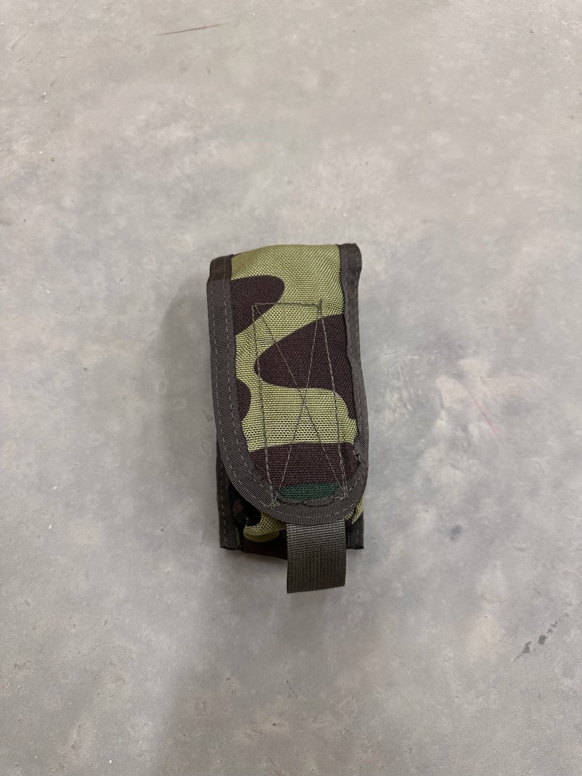 Paraclete Flashbang Pouch Woodland M81 Camo MOLLE Tactical Single Flash Pouch