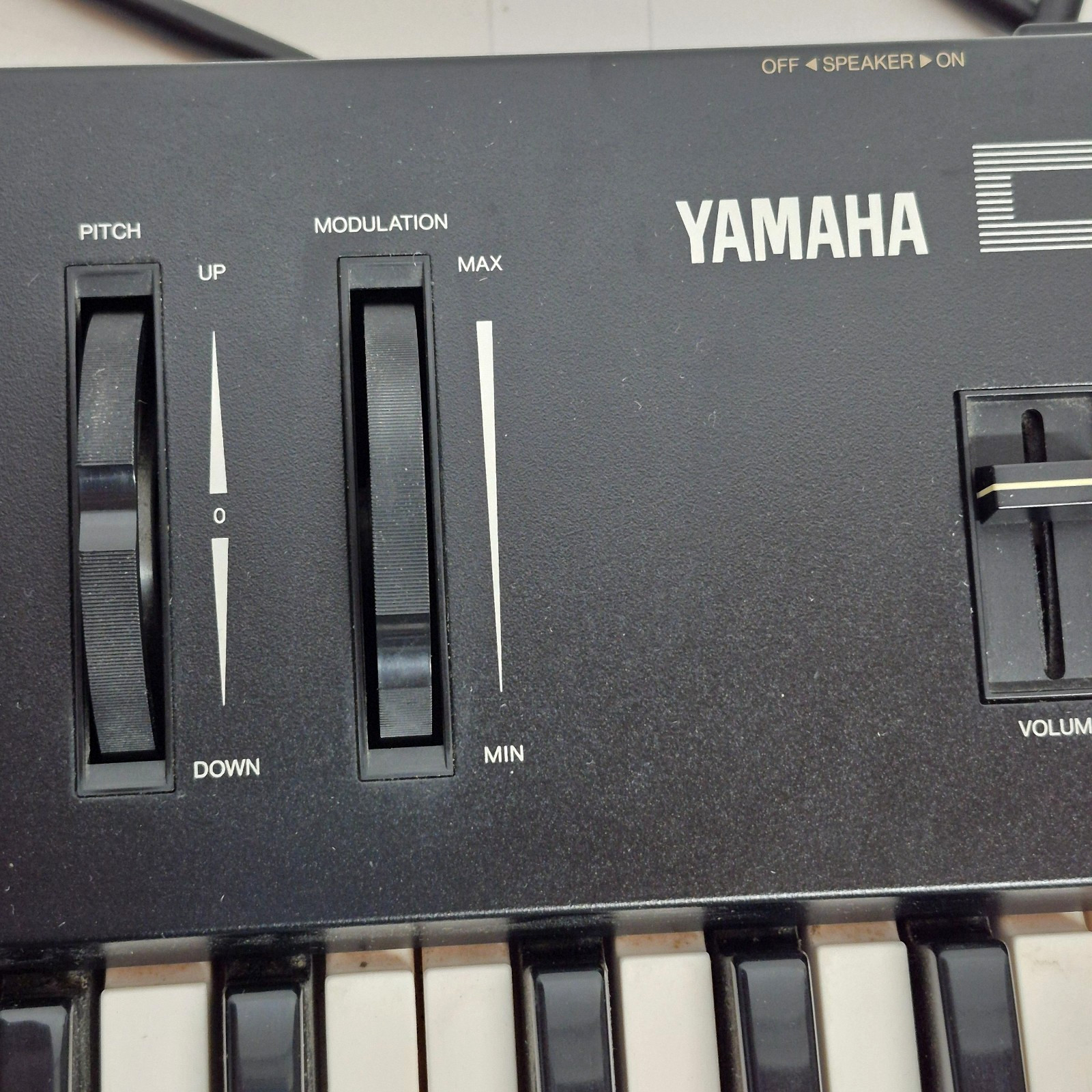 Yamaha DX27S FM Digital Programable Algorithm 61 Key Synthesizer Vtg 80's Japan