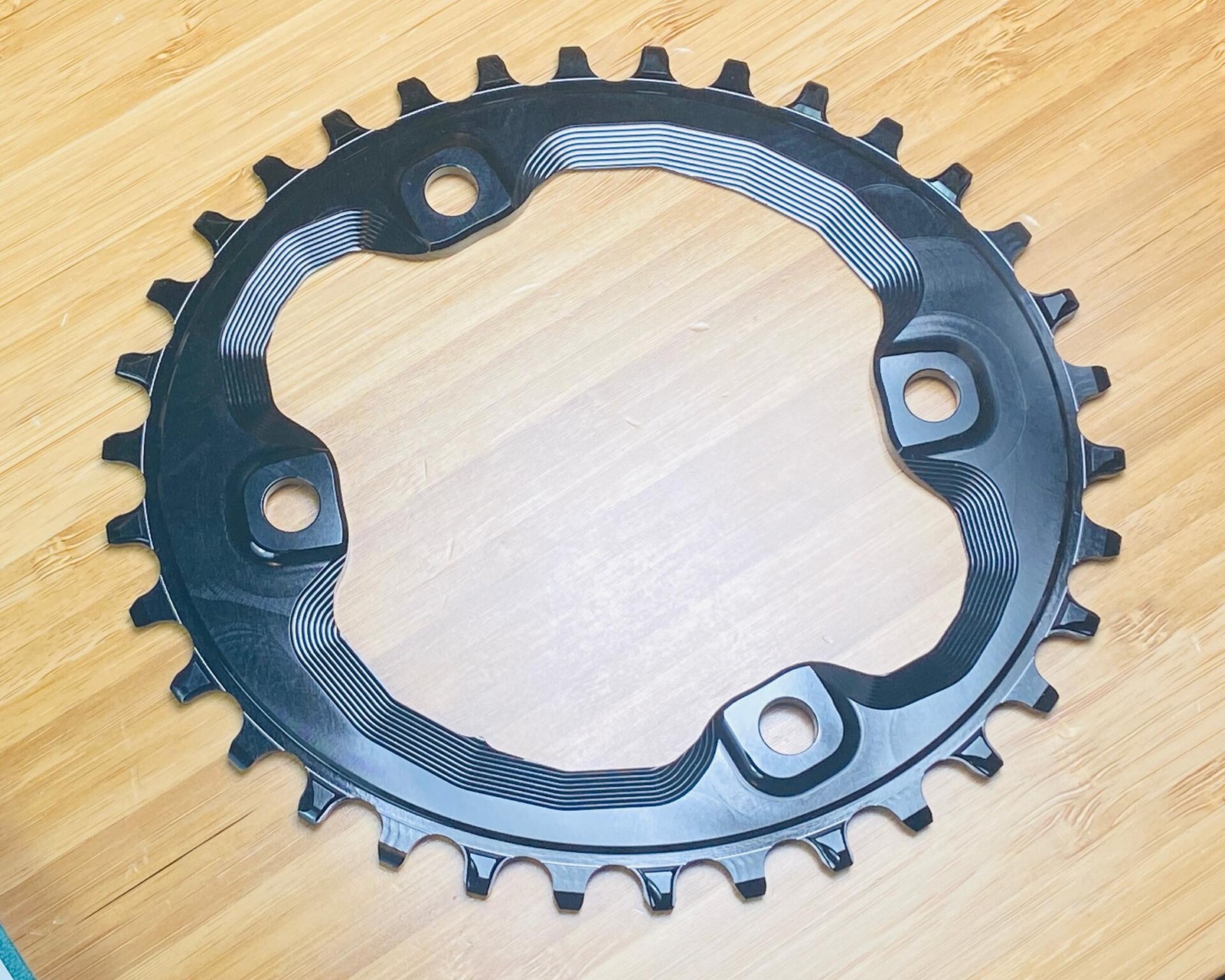 absoluteBLACK OVAL 96bcd XT N/W Chainring XT-M8000/SLXM7000 34t - Black
