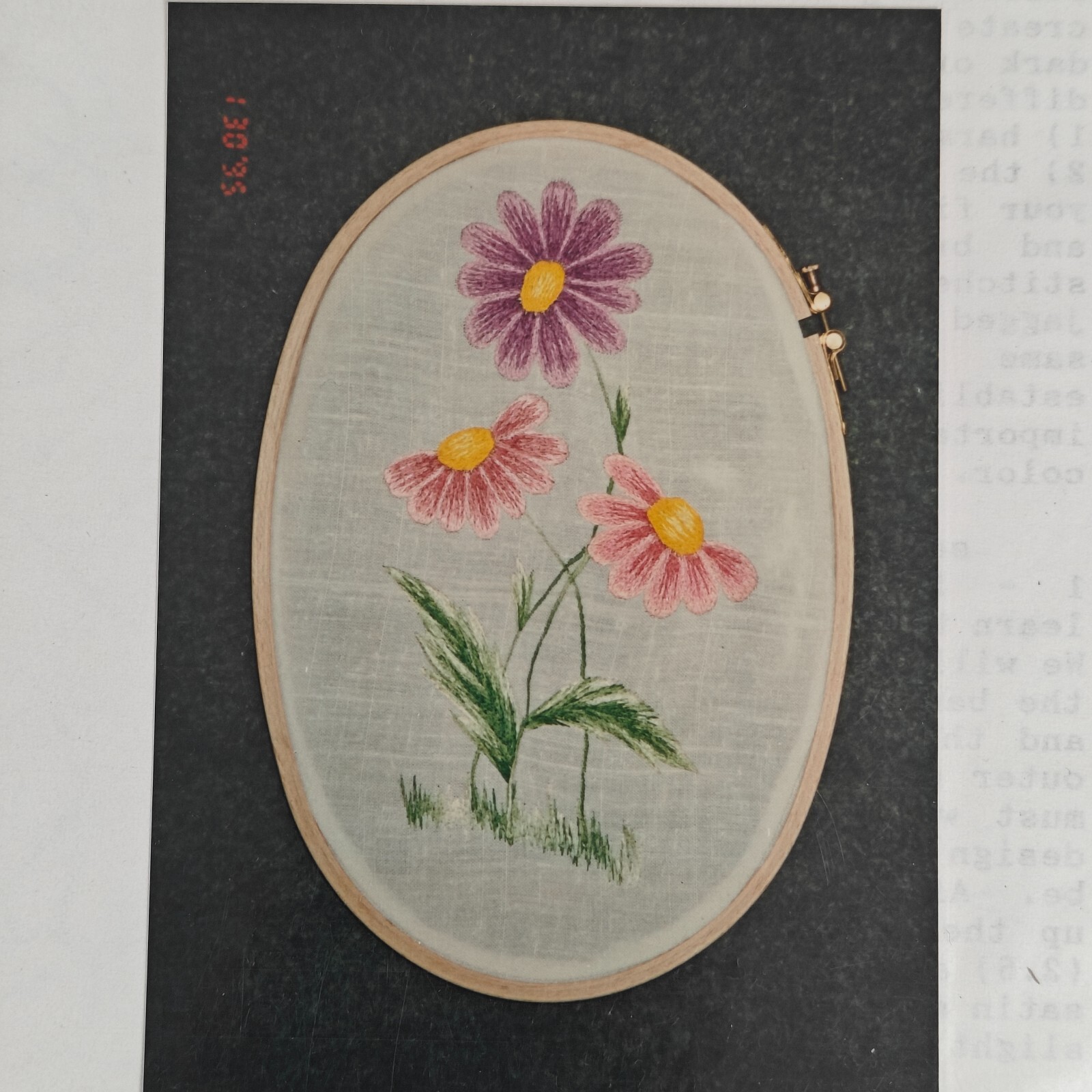 Creative Stitches 🌼 Basic Shading Daisies Embroidery Kit 1995