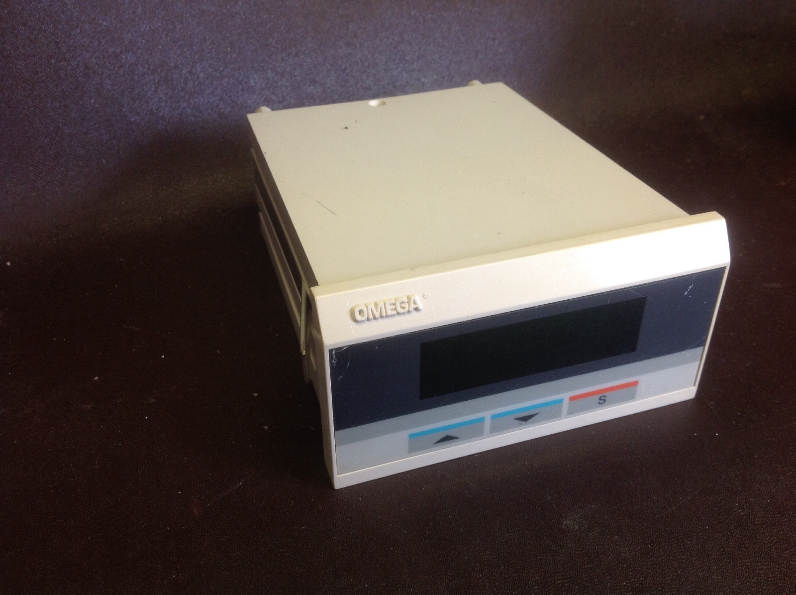 OMEGA DP282 TEMPERATURE CONTROLLER METER PANEL NEW NOS SALE SALE $25