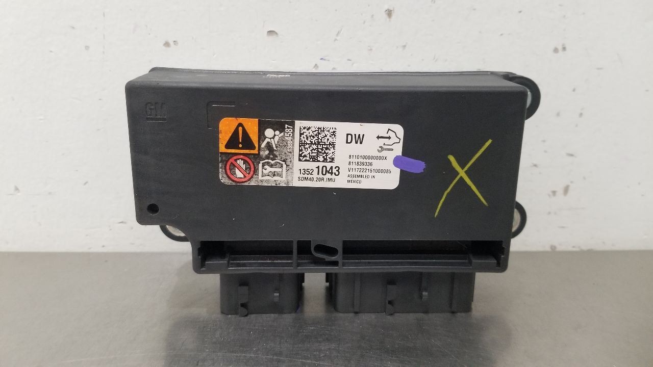 17 CHEVY TAHOE SRS CONTROL MODULE 13584587