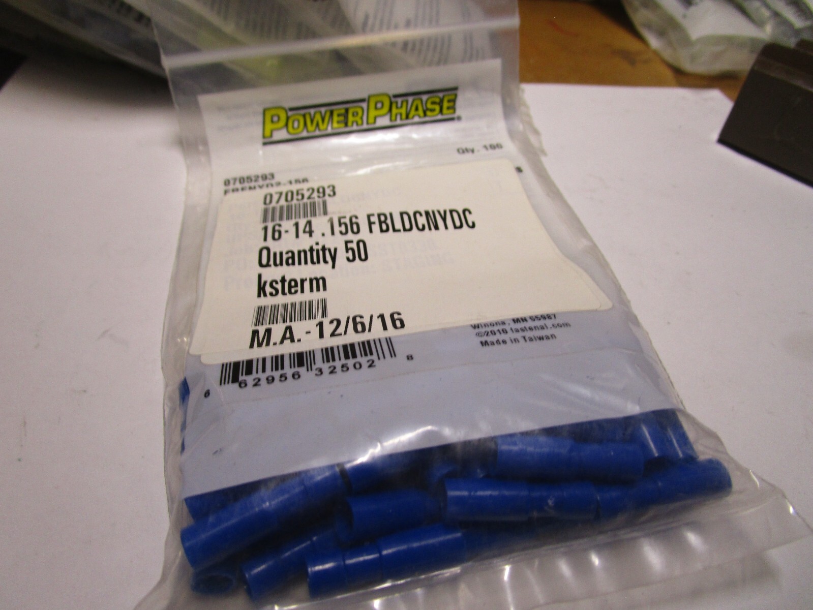 16-14 AWG Blue Nylon In Butted Seam Double Crimp Female Bullet Disconnect QTY 50