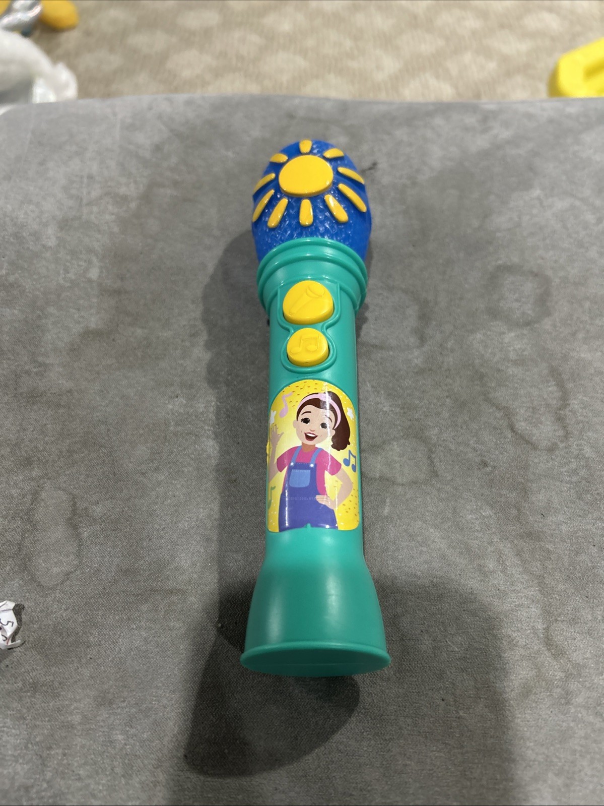 Ms. Rachel Sing Along Microphone Built In Music Light Up Toddler Toy Learn Grow