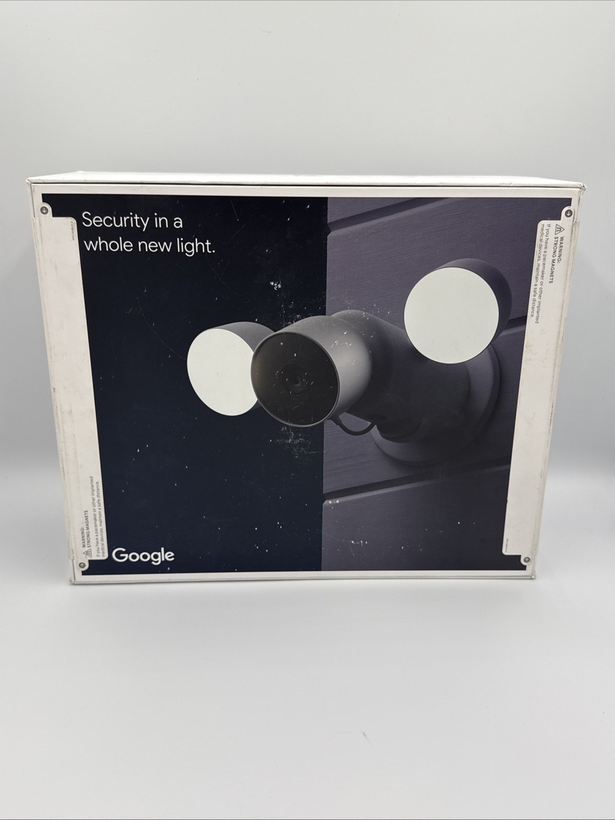 Google Nest Cam with Floodlight - Outdoor/Wired - Smart Security Camera - Snow