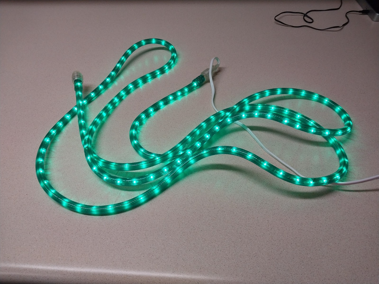 Vintage Heavy Duty Green Indoor Outdoor Rope Light Thick Rubber Tube ~ 12 feet