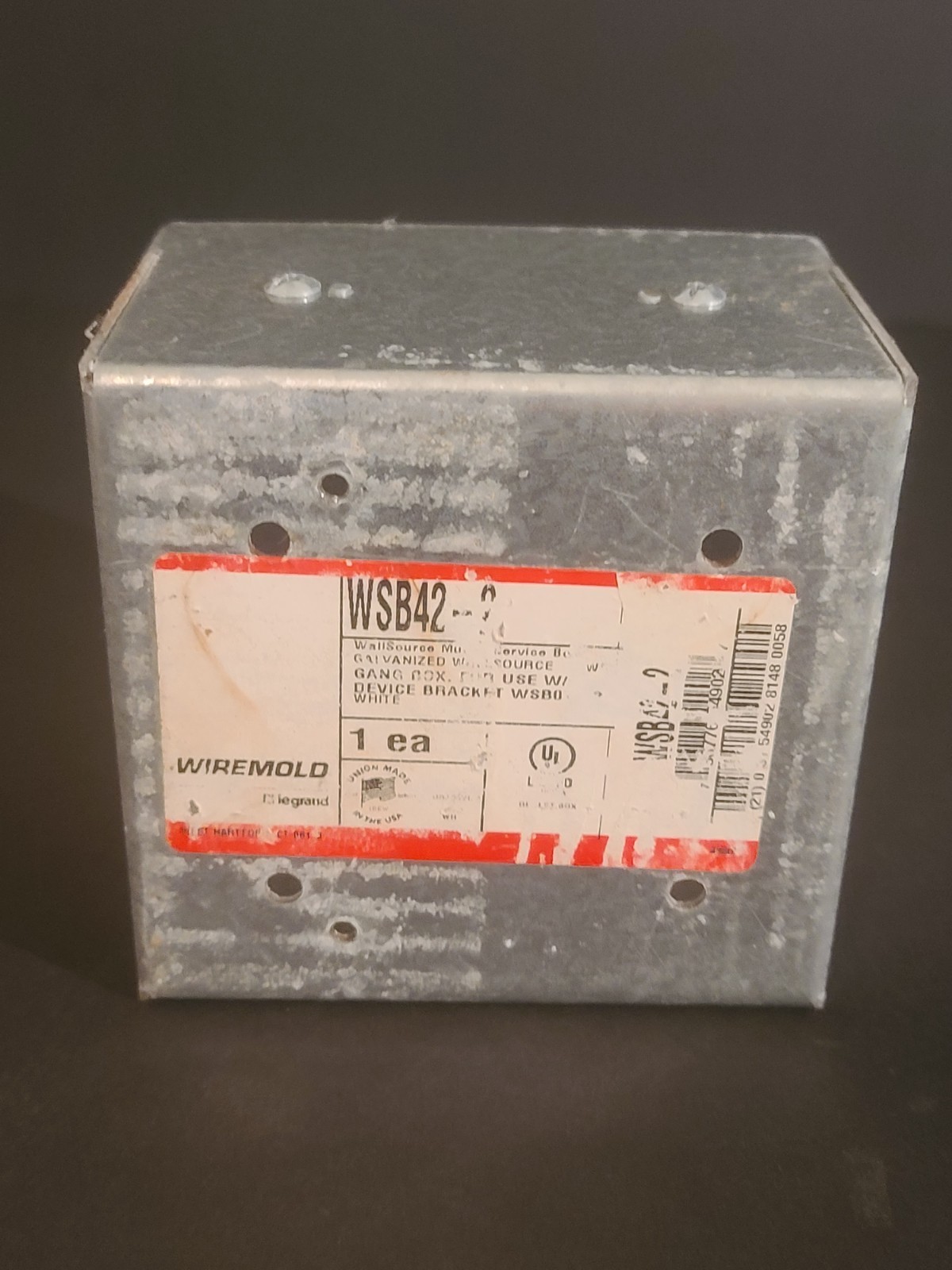 NO MOUNTING BRACKETS OR DIVIDER Wiremold WSB42-2 Two Gang Wall Box