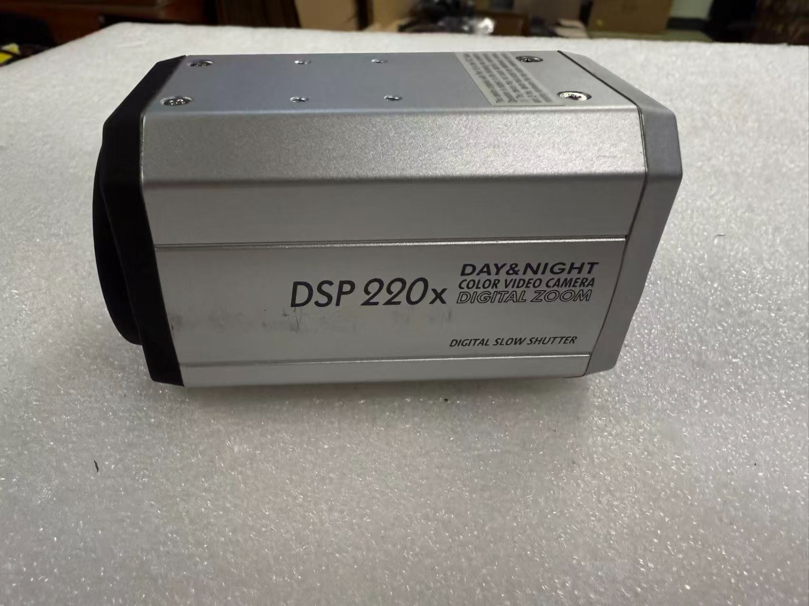 DSP 220x Color CCD CAMERA DIGITAL ZOOM