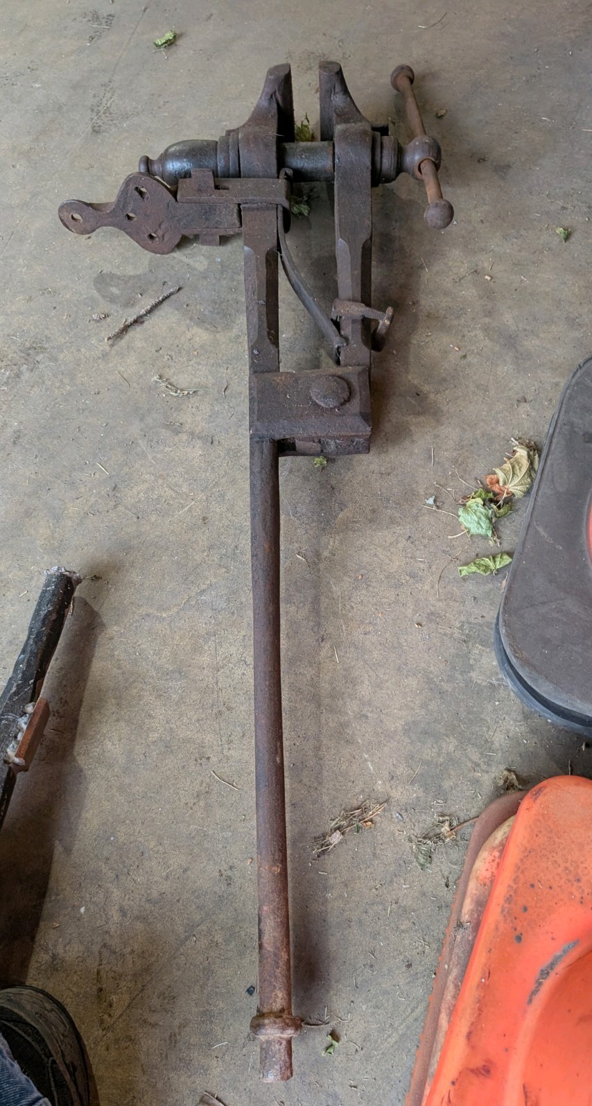Antique Blacksmith Vice. Nice Condition. 4.5 In Wide Jaws