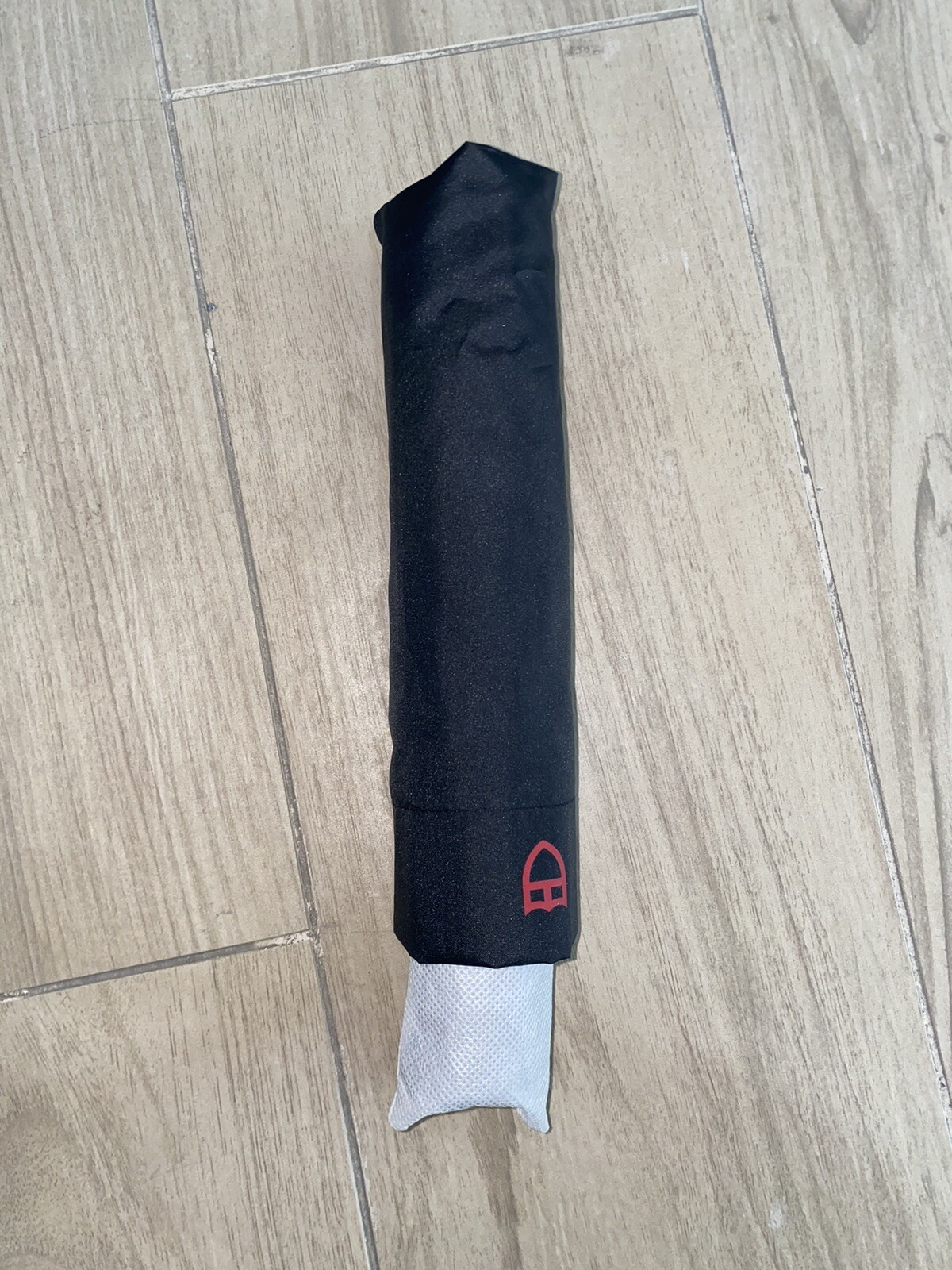 Tudor Black Umbrella/Black Umbrella