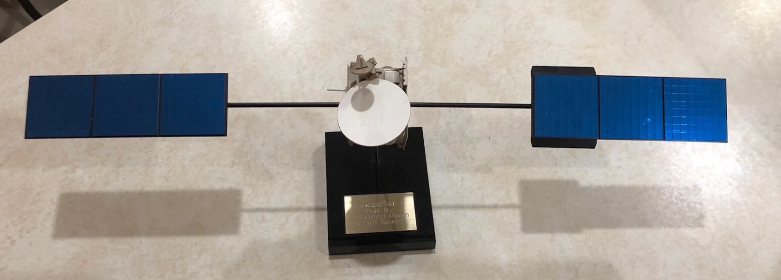 KoreaSat 1 SATELLITE LOCKHEED MARTIN ASTRO SPACE DESK MODEL UNCOMMON!