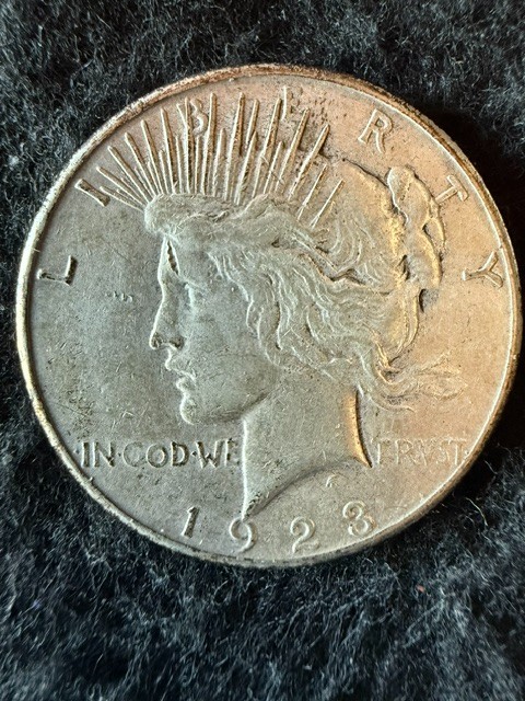 1923-S Peace Dollar Great 90% Silver Coin! Nice Details! SHIPS FREE! (2)