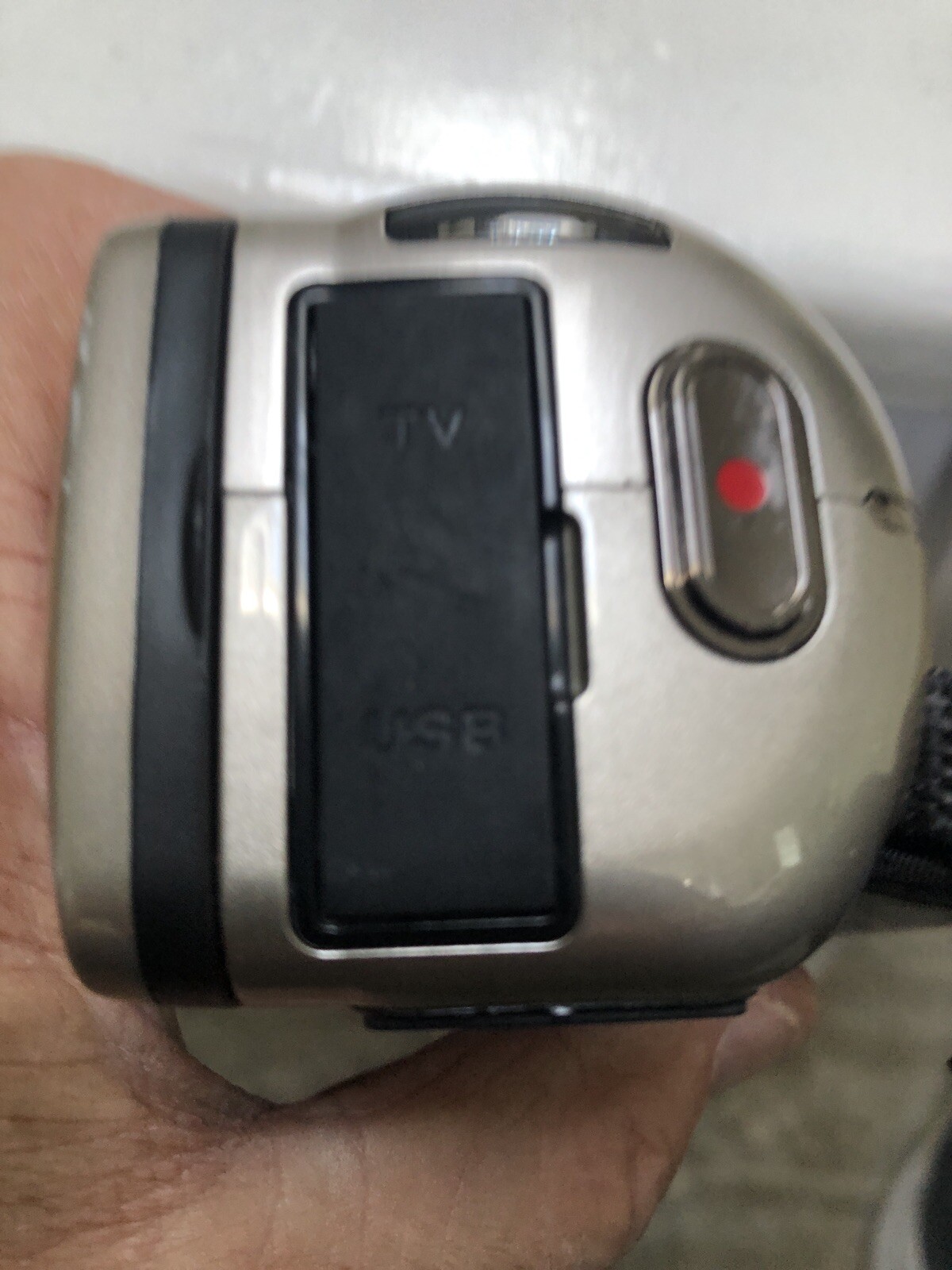 Besteker HD 240 mega Pixels Still Image Video With Strap, Cables Box “untested”