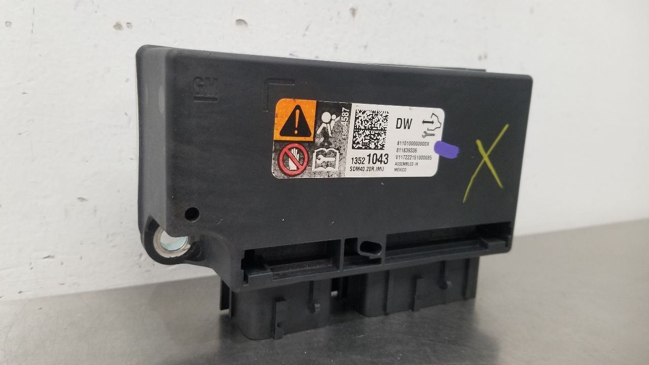 17 CHEVY TAHOE SRS CONTROL MODULE 13584587