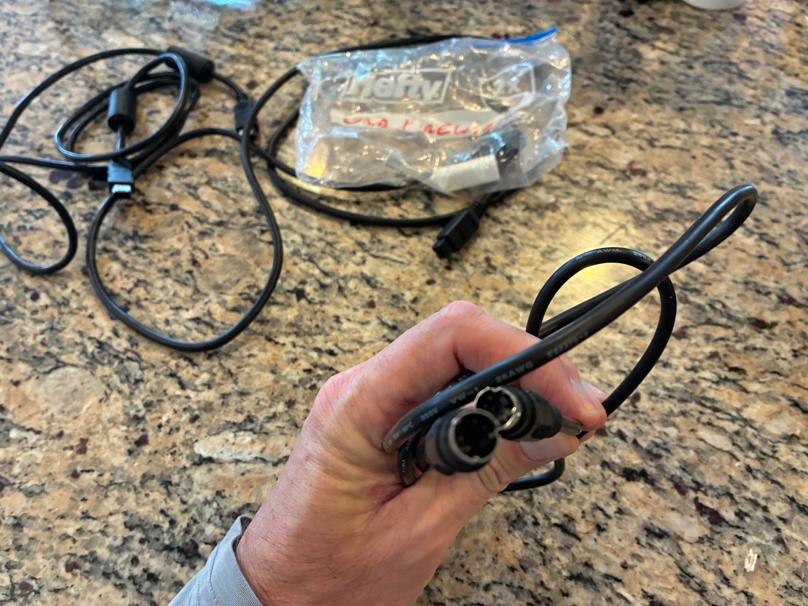 DATAVIDEO DAC-200 DVVideo Converter with EVERY Firewire connector