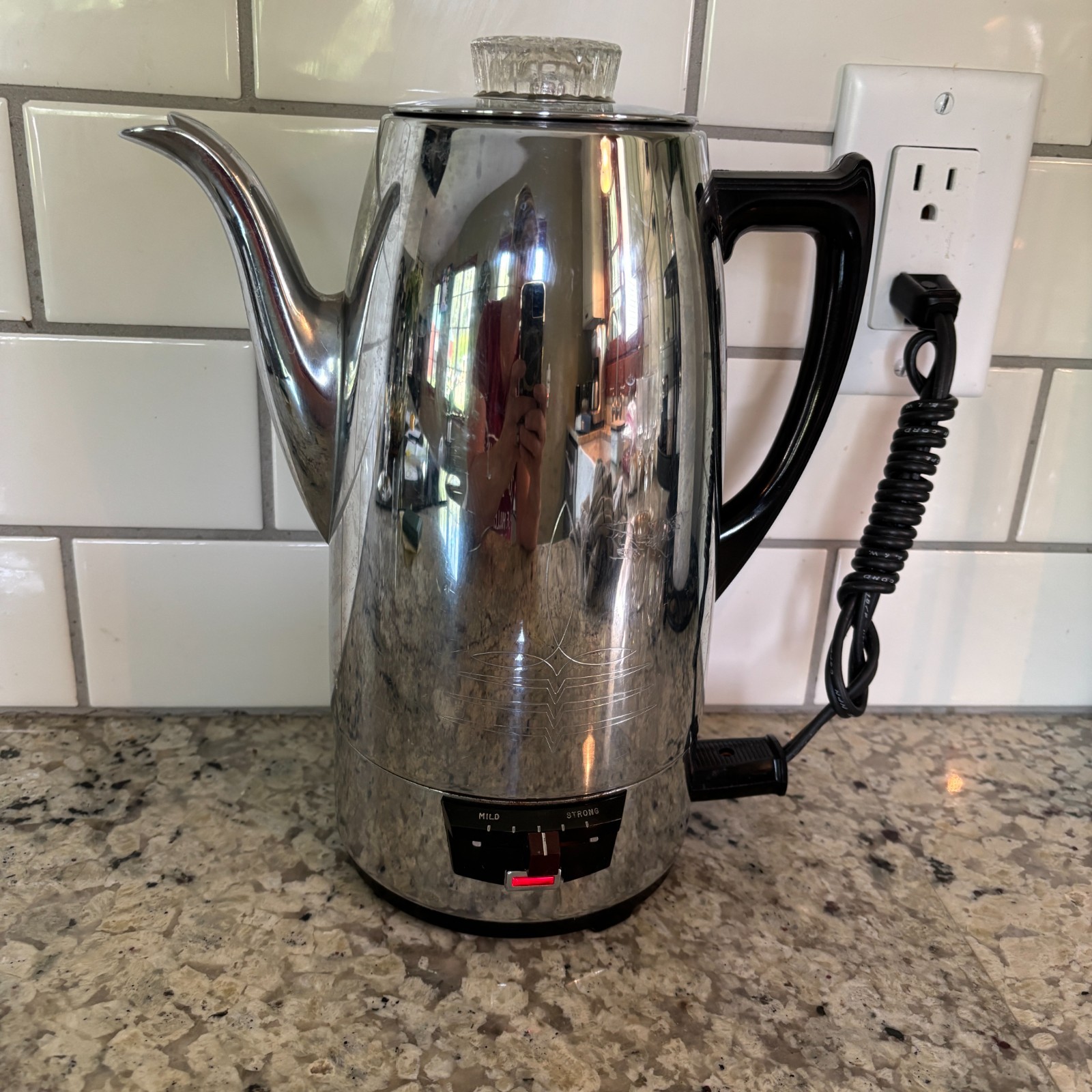 Universal CoffeeMatic 8-cup Percolator Model 4408 - Tested