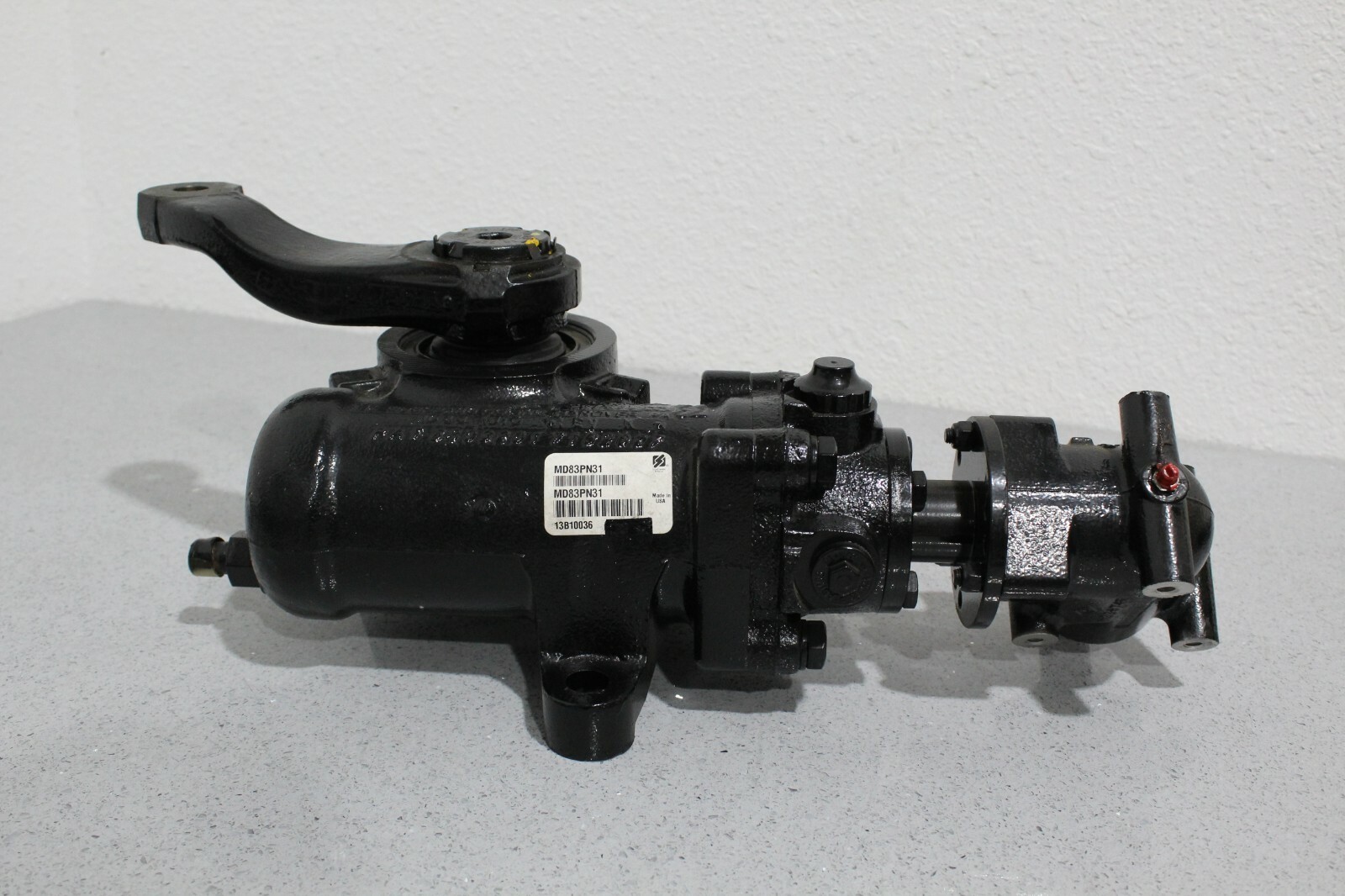 BRAND NEW MD83 Auto MD83PN31 Sheppard Power Steering Gear w/Pitman Arm