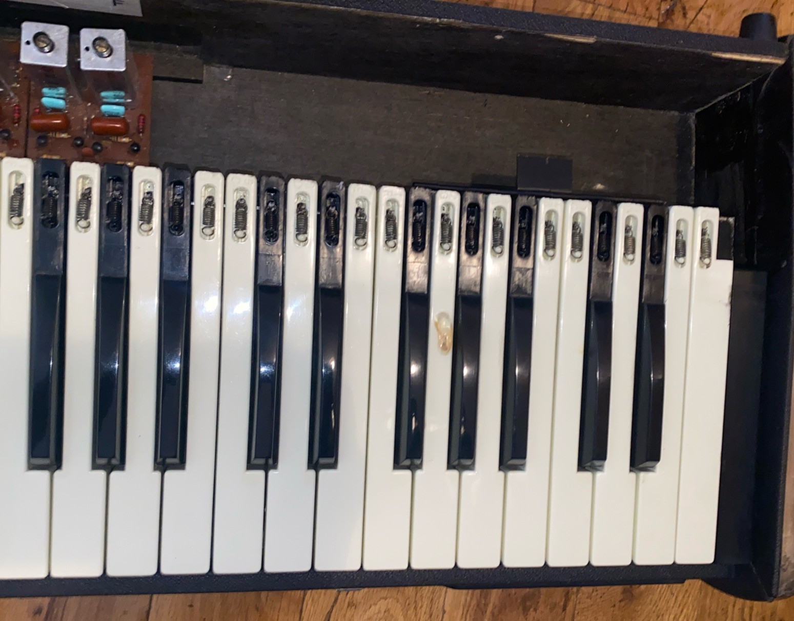 Vintage 70s Earth Sound Research Solid State Electric Keyboard Piano