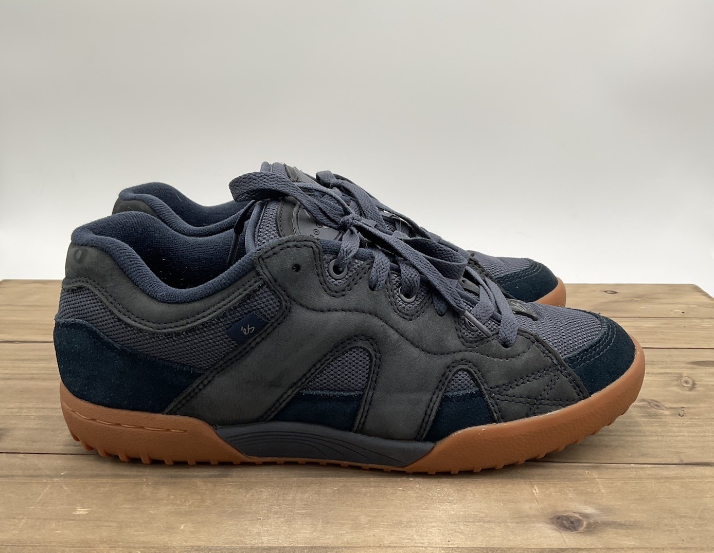 éS - One Nine 7 (Navy/Gum) Skateboarding Sneakers Shoes Men’s Size 10.5