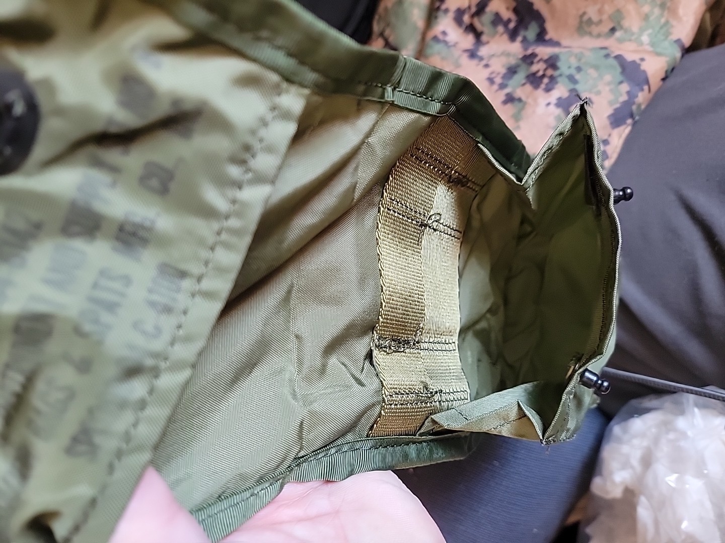 AN/PEQ-16A Pouch,Tech Manual, Laminated Card+Pattern diffusers+straps NEW+AFAK