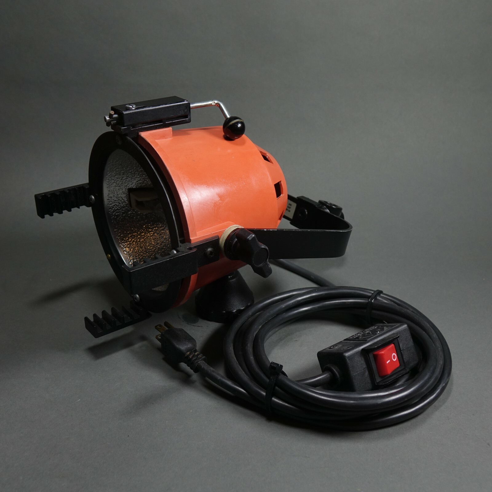 Calumet / Bowens 650 watt variable spot light w/ Bulb & Cable
