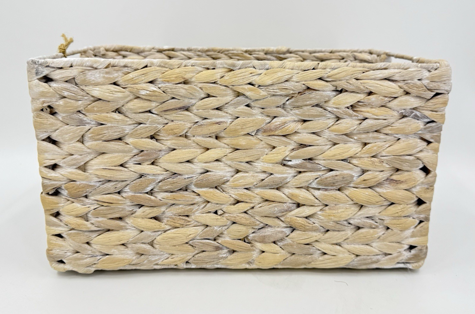 Tommy Bahama White Wash Wicker Rectangle Basket 13.5 L x 8.5 W x 7.5 H New NWT