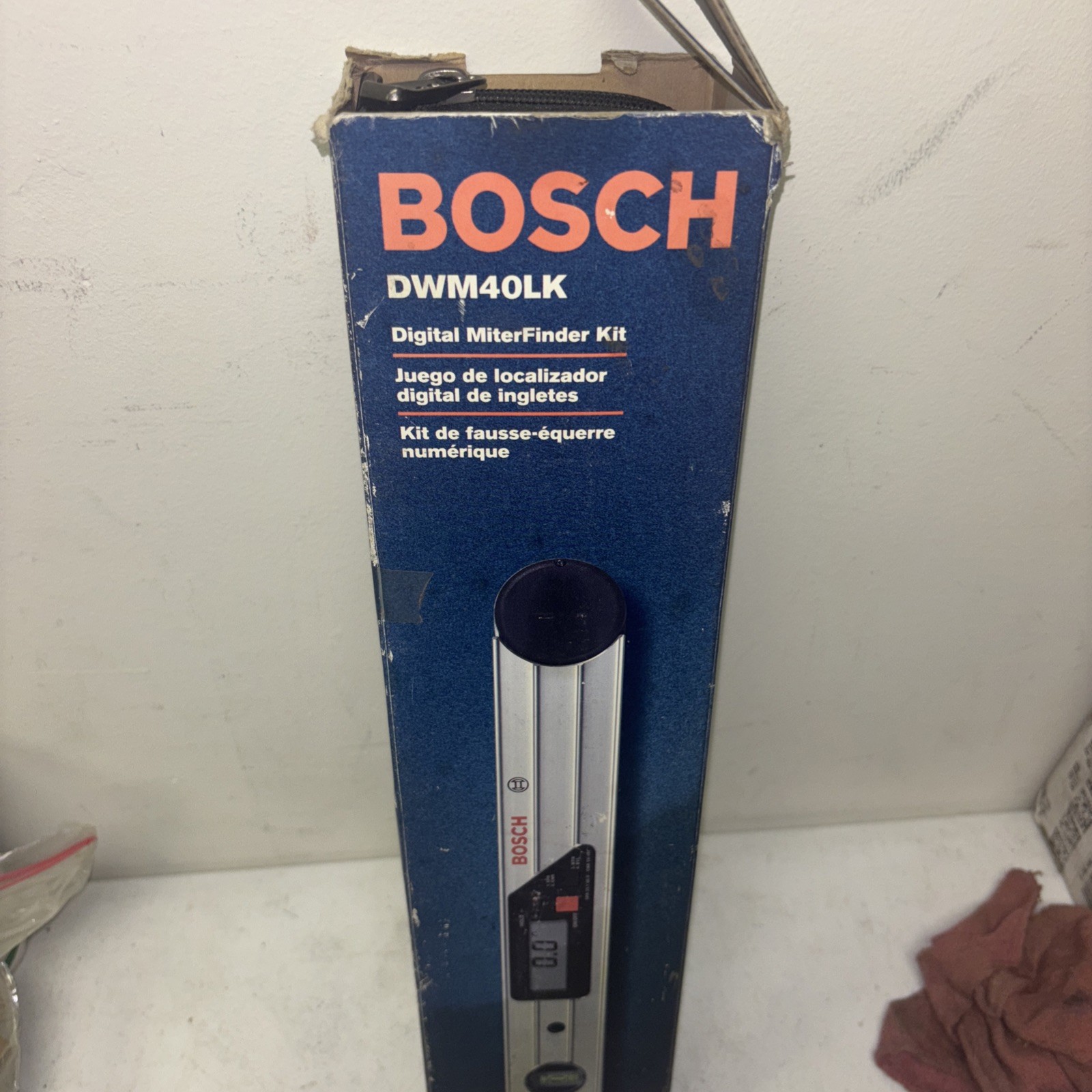 Bosch DWM40LK Digital MiterFinder Kit NEW IM BOX
