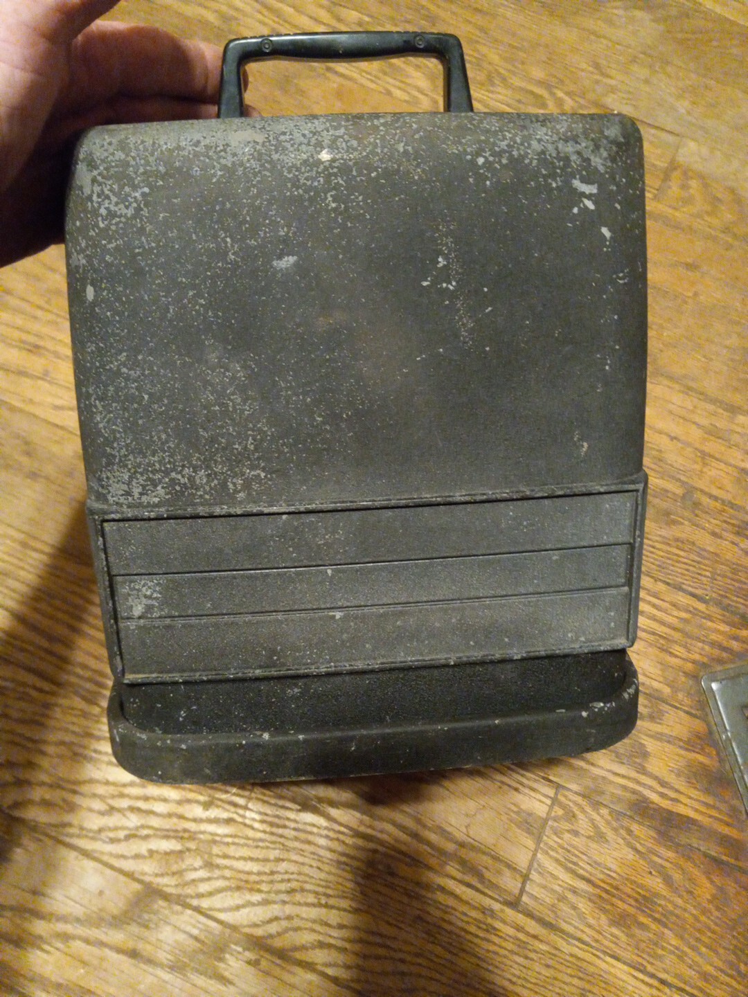 Vintage Keystone Super 8 K-550 Slow Motion Movie Projector Powers On