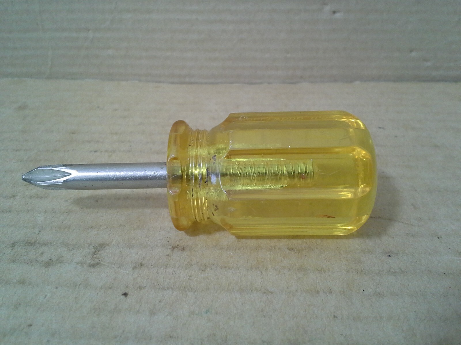 Hollywood USA Stubby Yellow Handle Phillips Screwdriver . VGC