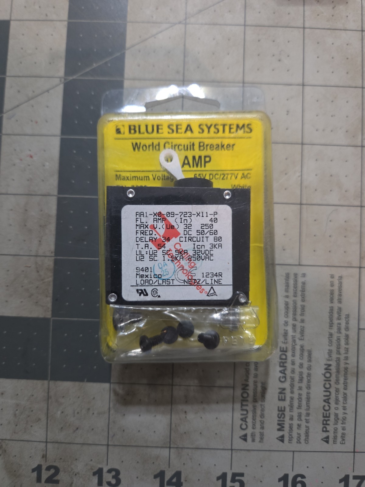 New Blue Sea 7226 AC/DC Single Pole Magnetic World Circuit Breaker 40 AMP