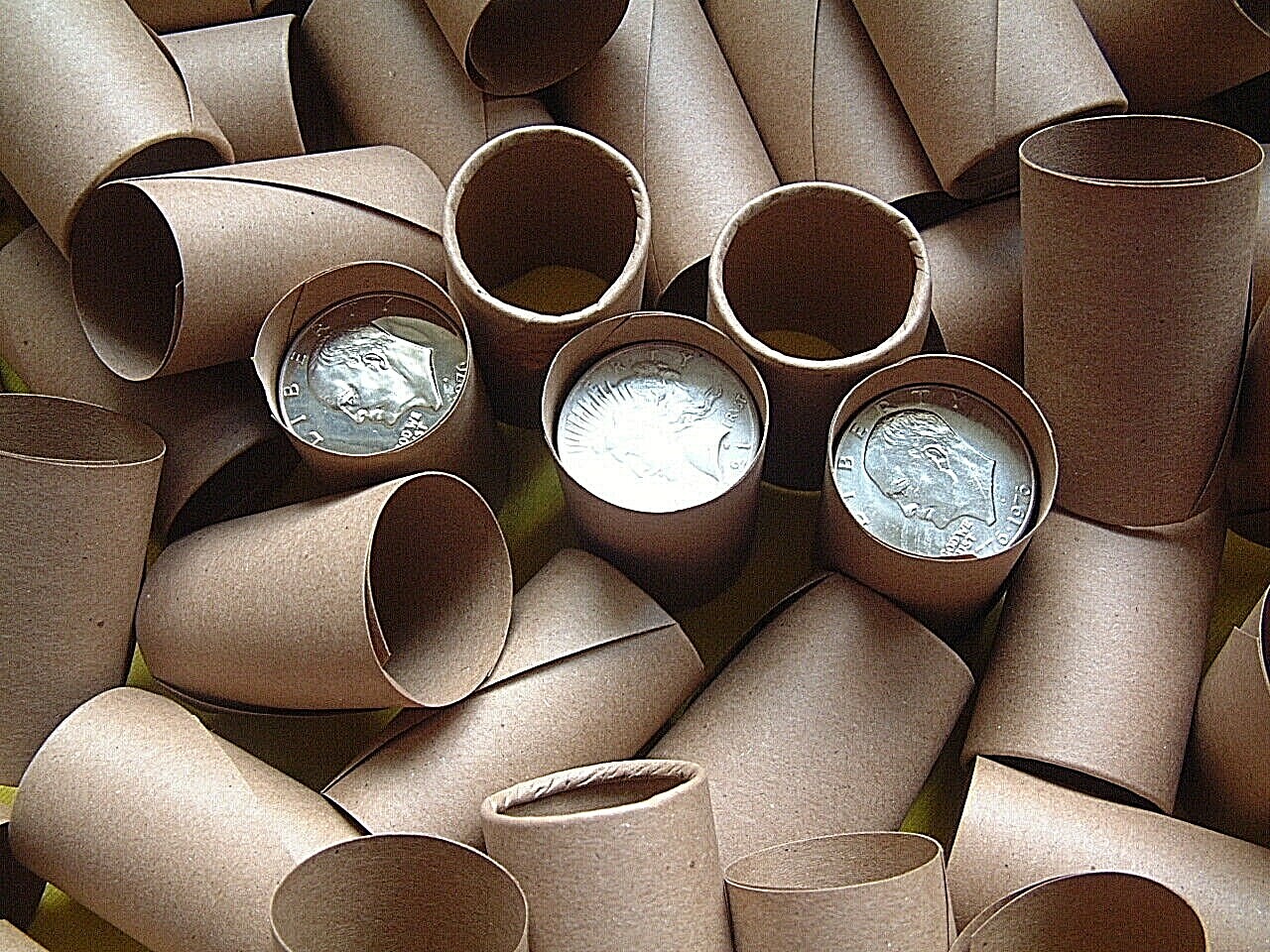 500 PC. CASE PRECRIMPED LARGE SIZE $ WRAPPERS / PLAIN KRAFT, NO IMPRINTING