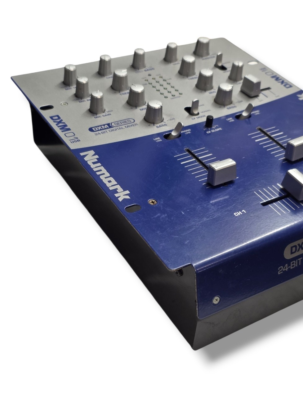 Numark Mixer DXM01 NOT TESTED