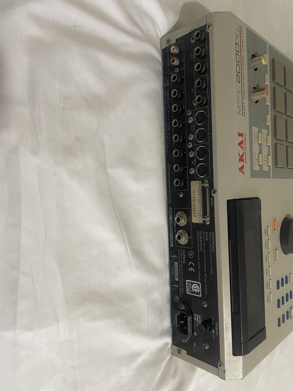 Akai MPC 2000XL