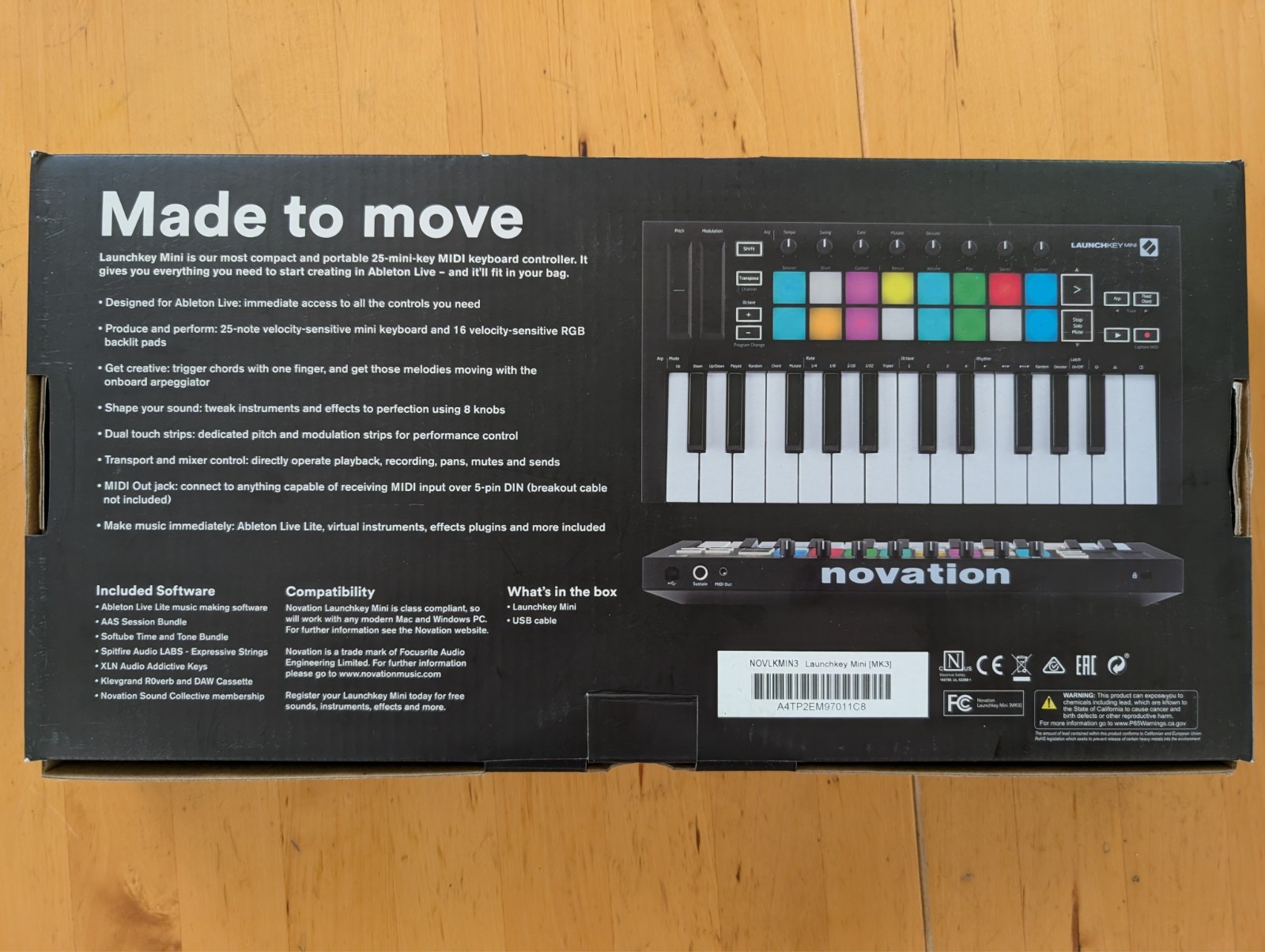 Novation Launchkey Mini Mk3 25 Mini-key Midi Keyboard - BARELY USED