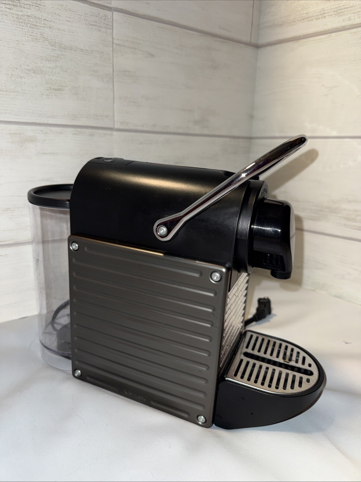 Nespresso Pixie C60 Espresso Machine OriginalLine Capsule Coffee Maker