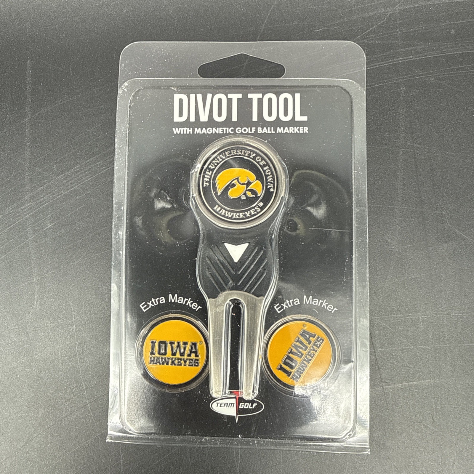 University Of Iowa Hawkeyes Golf Divot Tool w Magnetic Ball Markers Set New