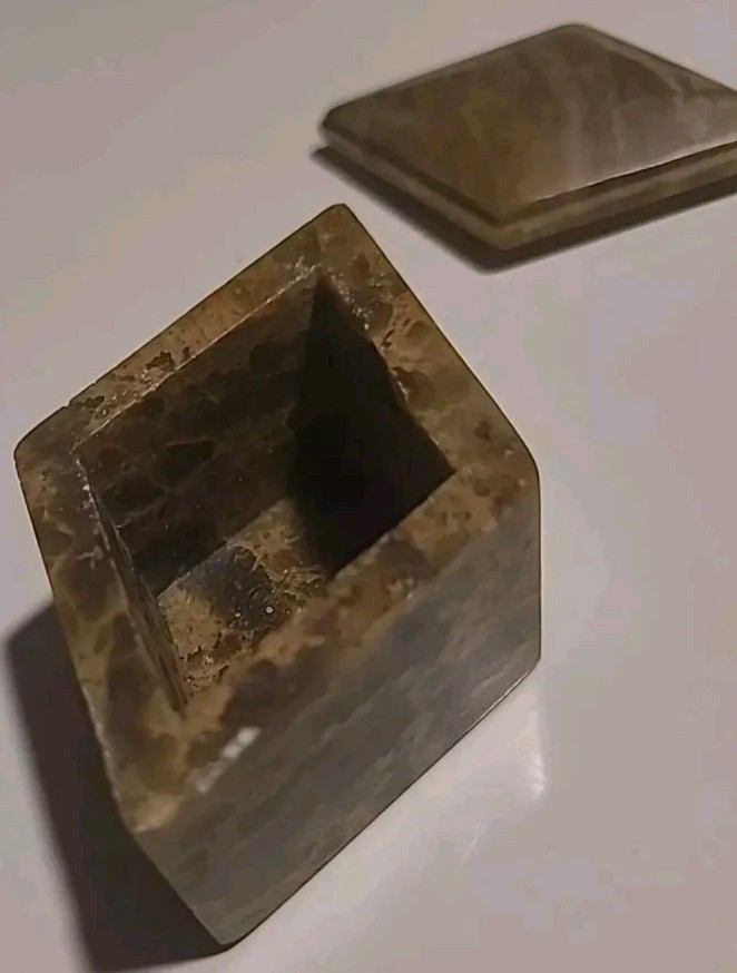 Trinket Box Vintage Soapstone Brown Tan 2.25"